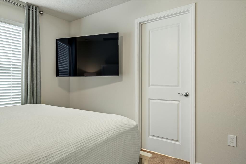 Davenport, Florida, 33897, United States, 9 Bedrooms Bedrooms, ,8 BathroomsBathrooms,Residential,For Sale,1964682