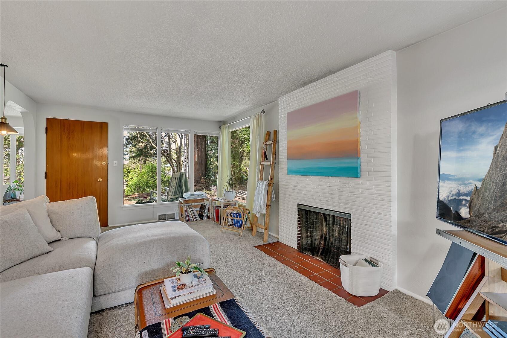 UNIVERSITY PLACE, Washington, 98466, United States, 2 Bedrooms Bedrooms, ,2 BathroomsBathrooms,Residential,For Sale,1969350