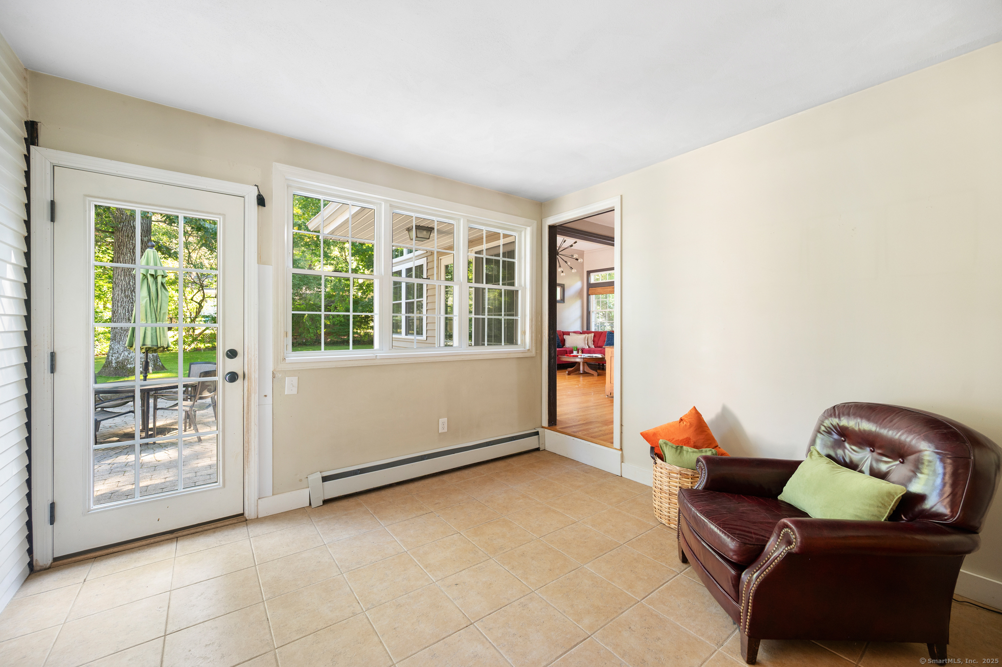 Manchester, Connecticut, 06040, United States, 4 Bedrooms Bedrooms, ,4 BathroomsBathrooms,Residential,For Sale,1988366