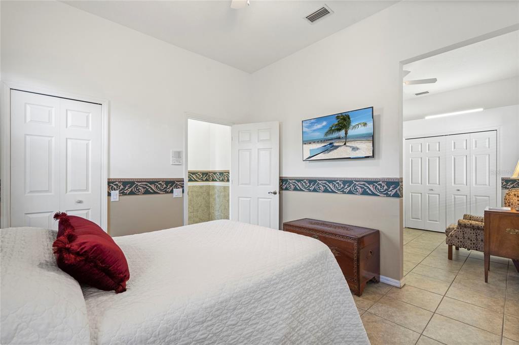 Bradenton, Florida, 34212, United States, 3 Bedrooms Bedrooms, ,3 BathroomsBathrooms,Residential,For Sale,1991817