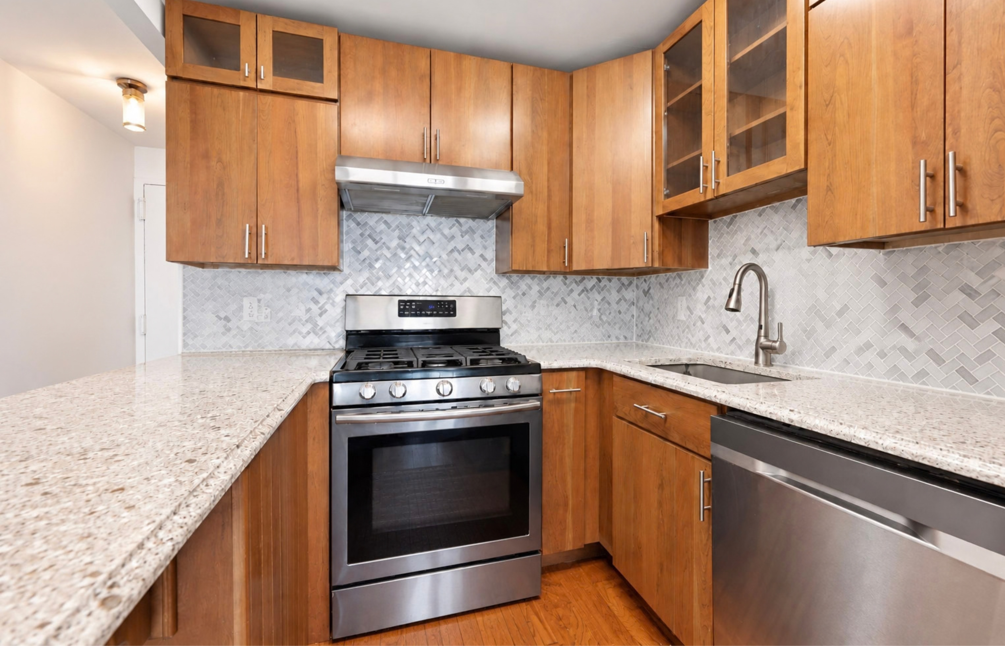  1155 Warburton Avenue - 物件實景