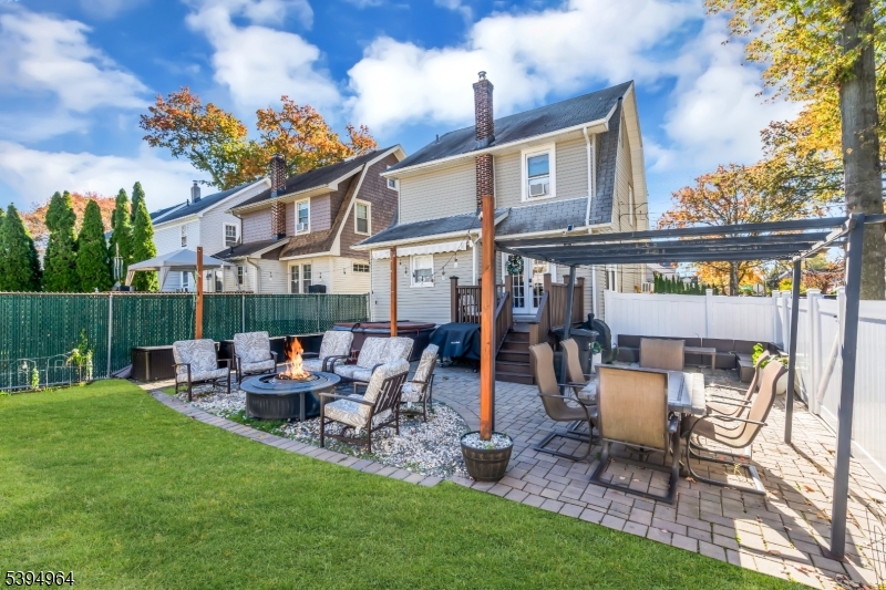 Roselle Park Boro, New Jersey, 07204, United States, 4 Bedrooms Bedrooms, ,1 BathroomBathrooms,Residential,For Sale,1987650