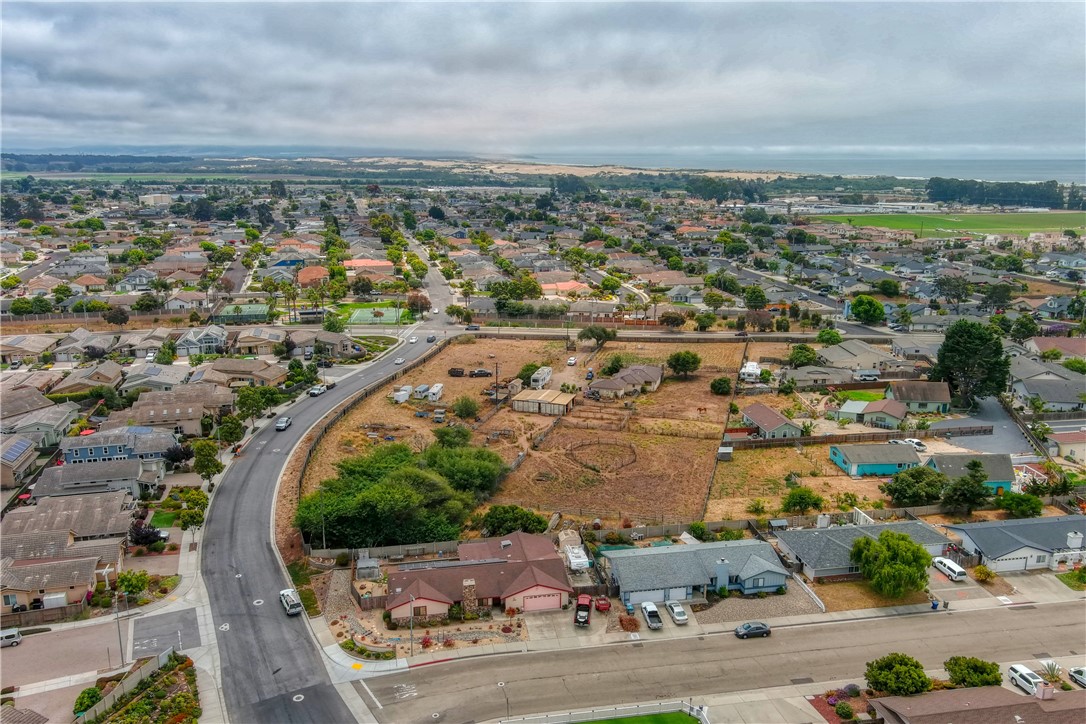 Grover Beach, California, 93433, United States, 3 Bedrooms Bedrooms, ,2 BathroomsBathrooms,Residential,For Sale,1899547