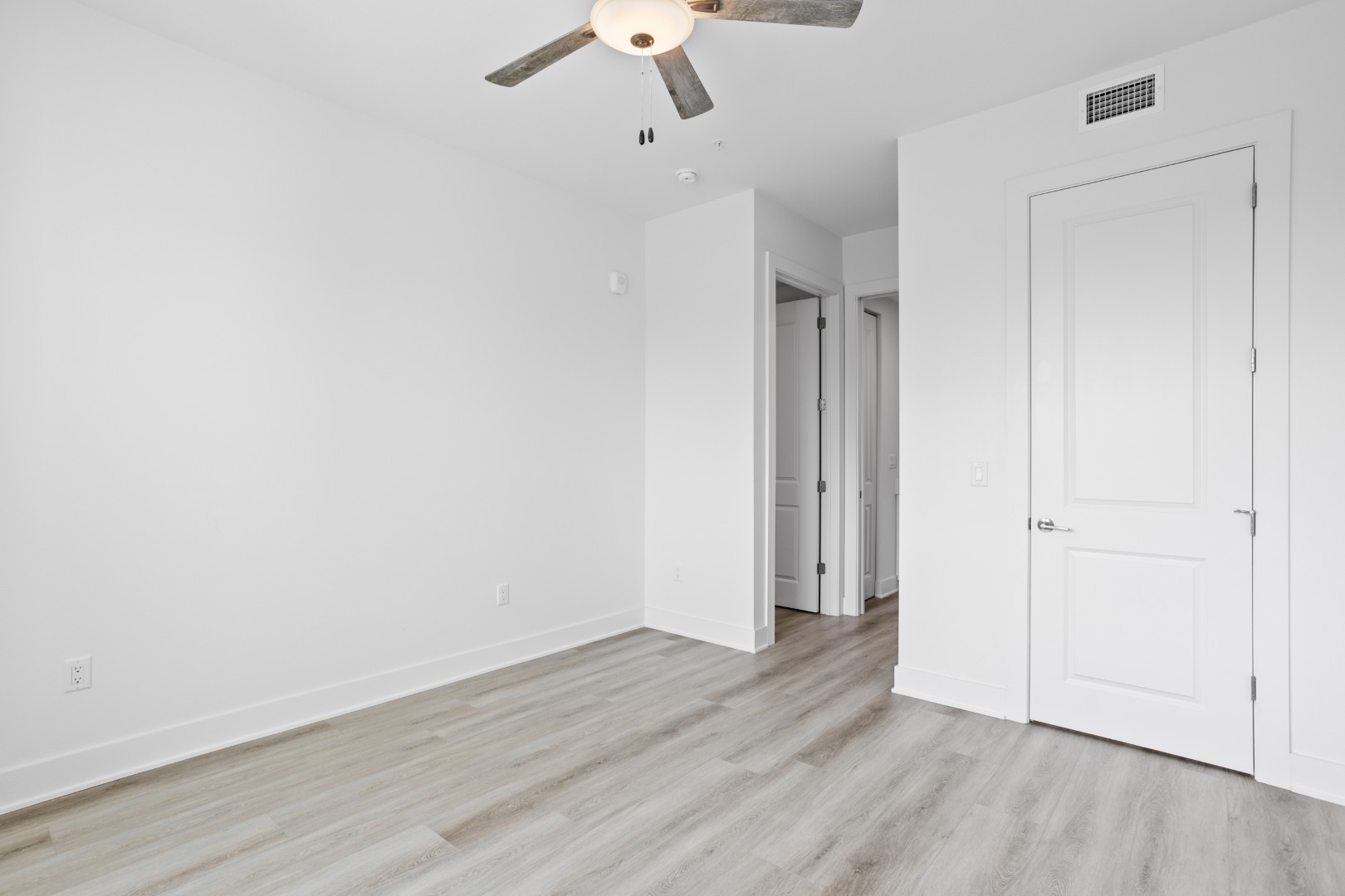 Madeira Beach, Florida, 33708, United States, 3 Bedrooms Bedrooms, ,3 BathroomsBathrooms,Residential,For Sale,1854294