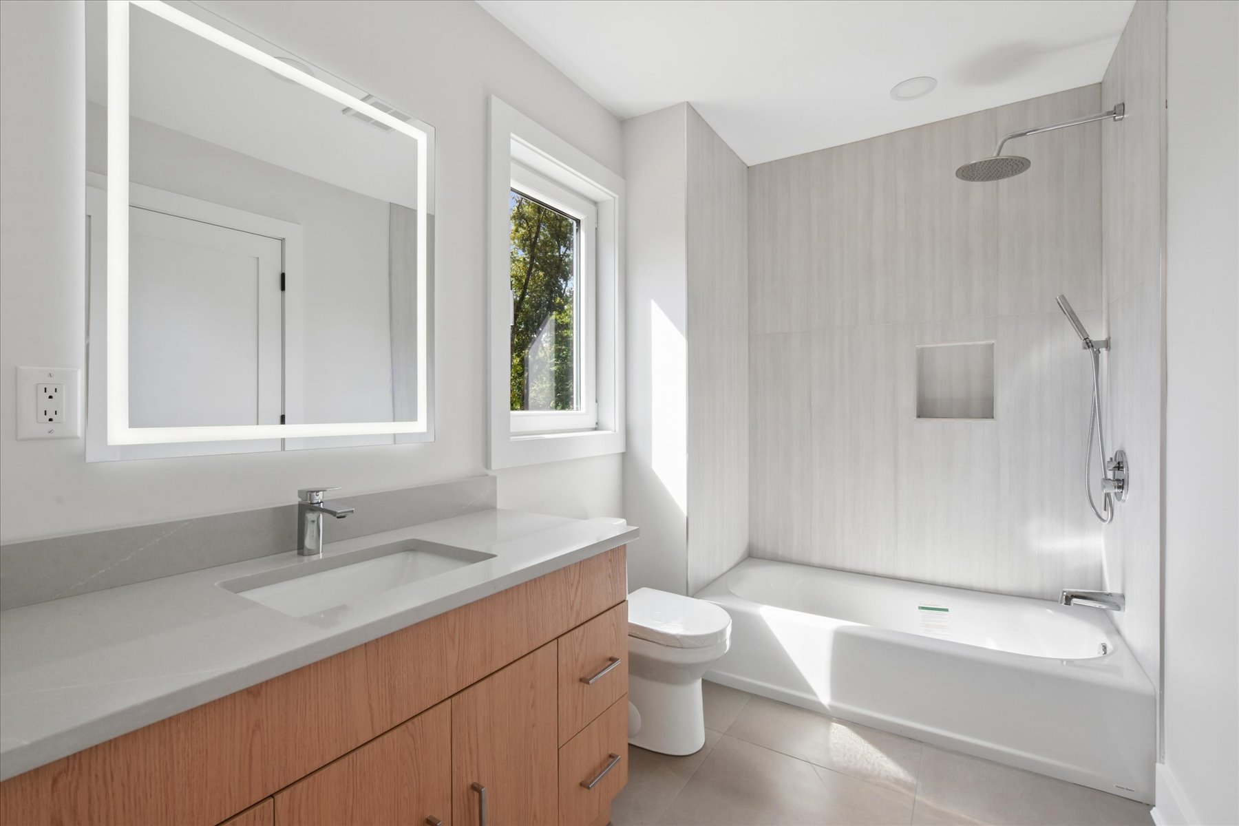  Custom Home Newly Renovated From the Ground Up - 物件實景