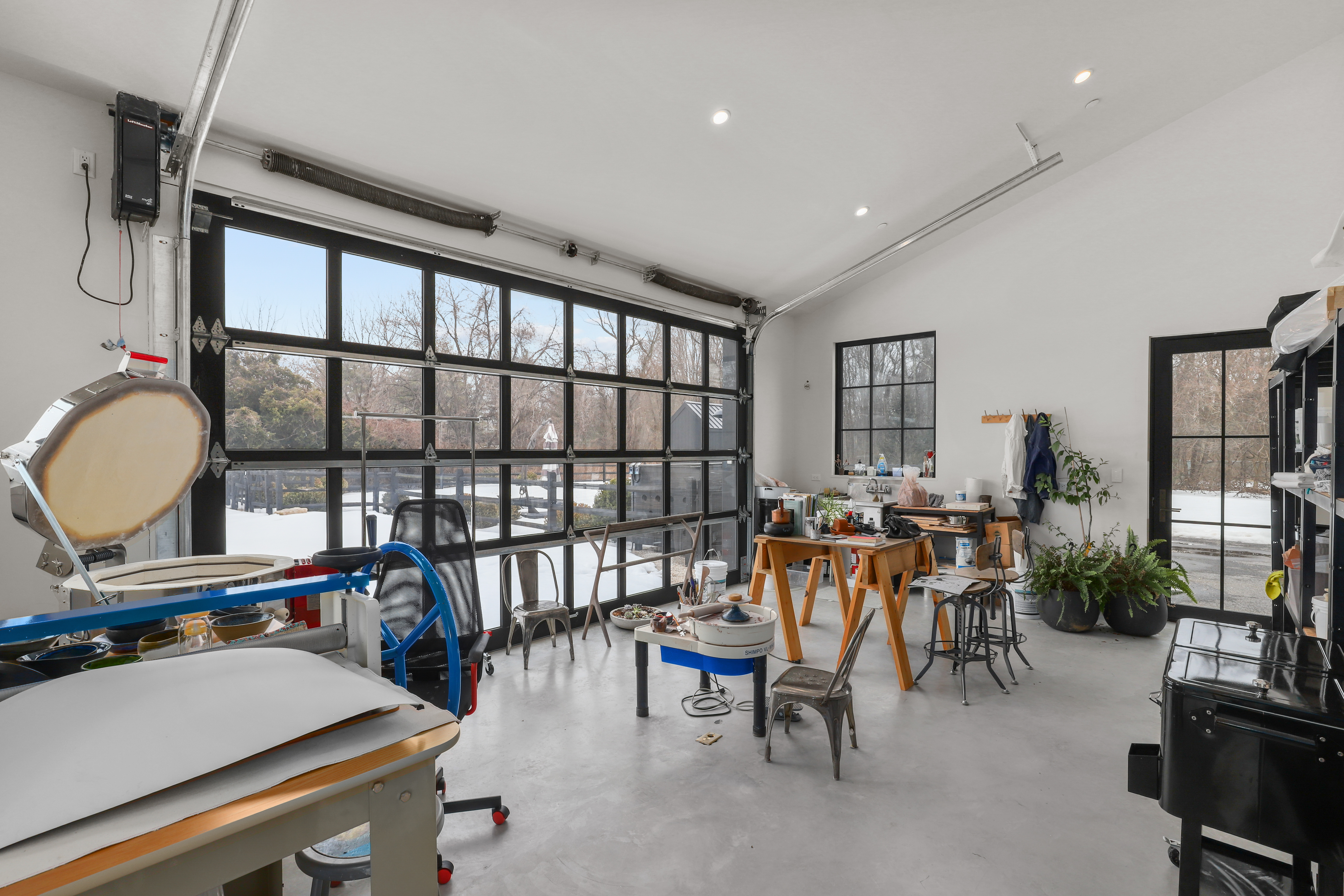  3031 Purchase Street - 物件實景
