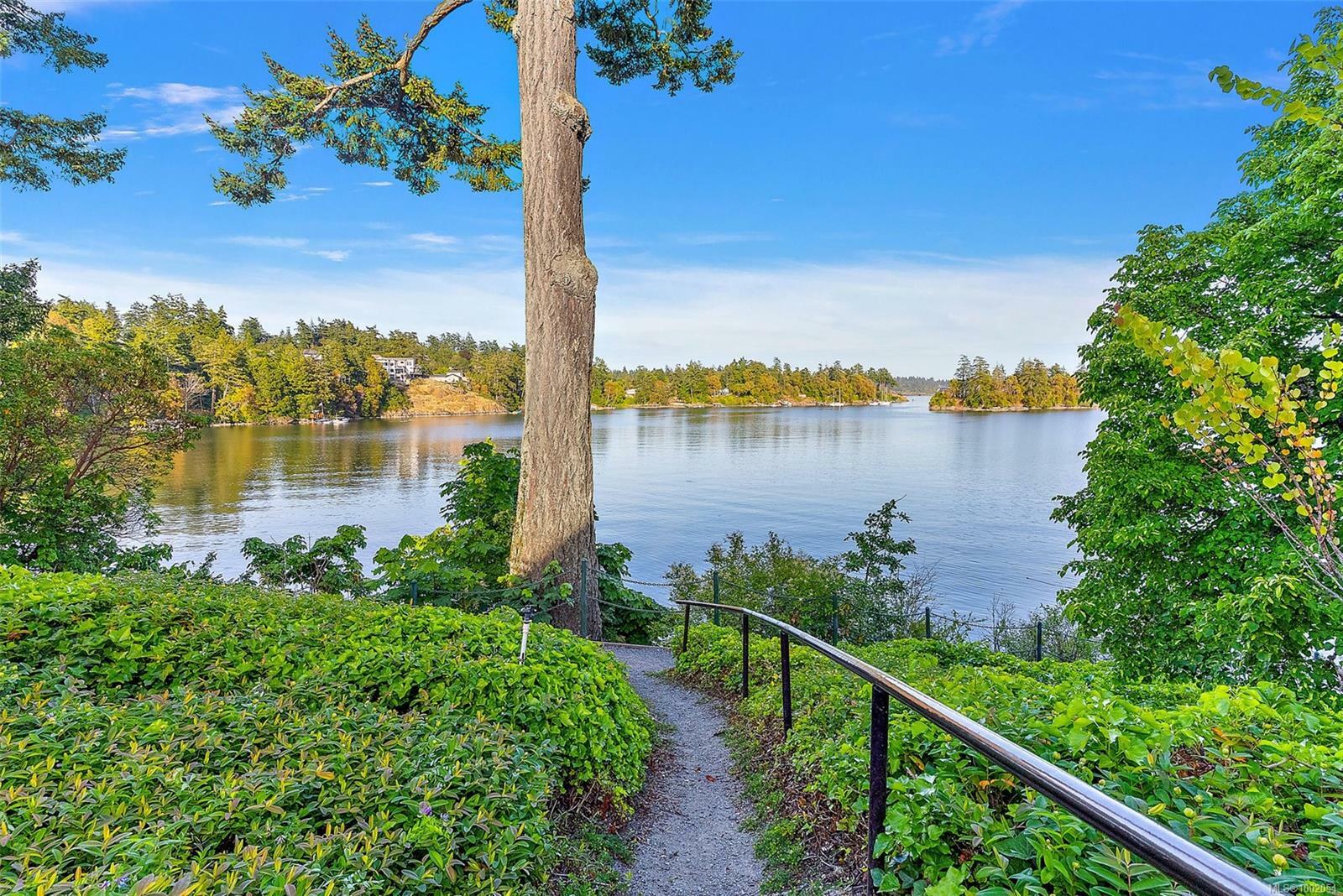 VIEW ROYAL, British Columbia, V9B 5H7, CA, 2 Bedrooms Bedrooms, ,Residential,For Sale,1874992