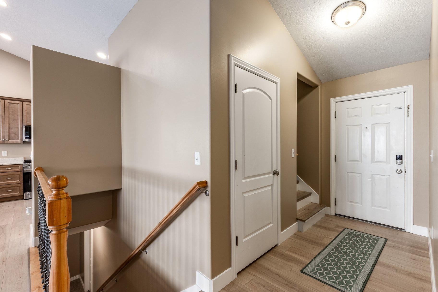  Move-In Ready in an Established Eagle Mountain Neighborhood - 物件實景