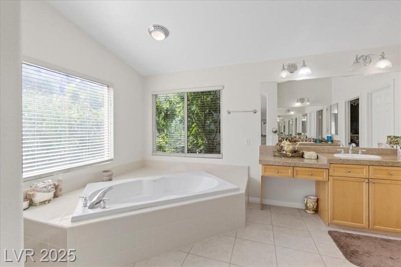 Henderson, Nevada, 89052, United States, 4 Bedrooms Bedrooms, ,4 BathroomsBathrooms,Residential,For Sale,1903011