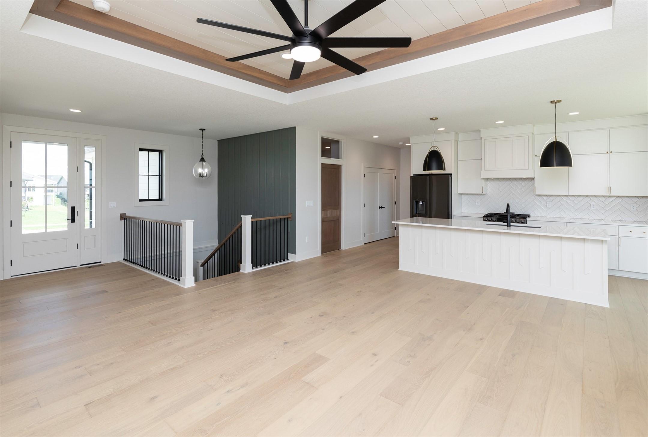 Clive, Iowa, 50325, United States, 5 Bedrooms Bedrooms, ,3 BathroomsBathrooms,Residential,For Sale,1910418