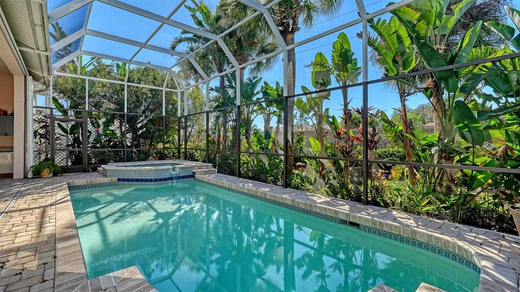 Sarasota, Florida, 34238, United States, 2 Bedrooms Bedrooms, ,2 BathroomsBathrooms,Residential,For Sale,1989499