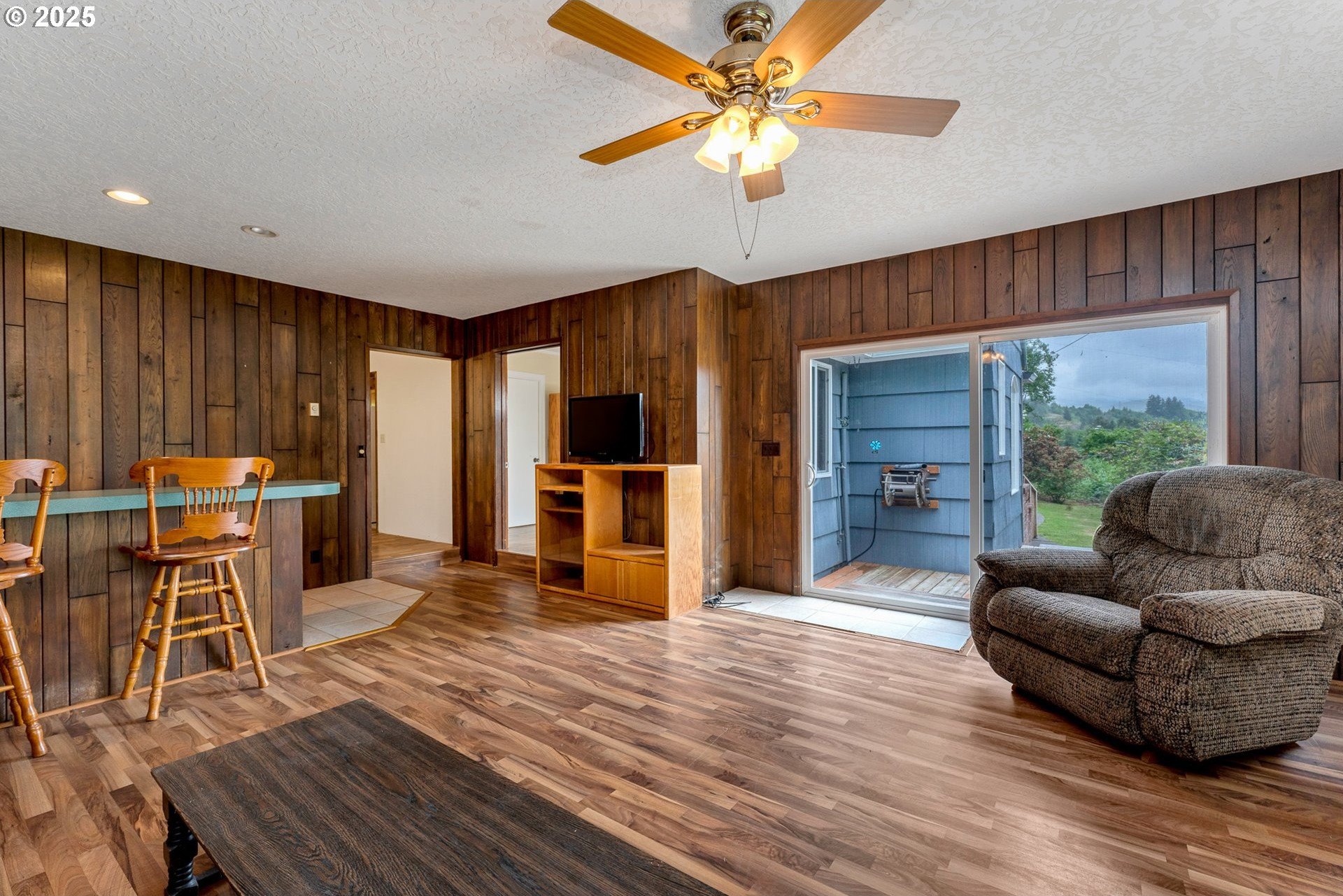 Nehalem, Oregon, 97131, United States, 5 Bedrooms Bedrooms, ,3 BathroomsBathrooms,Residential,For Sale,1847261