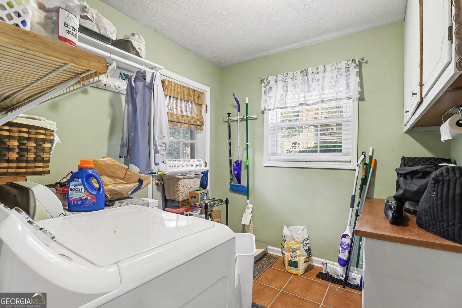 Atlanta, Georgia, 30338, United States, 4 Bedrooms Bedrooms, ,2 BathroomsBathrooms,Residential,For Sale,2015764