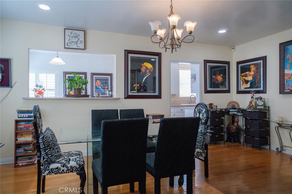 Los Angeles, California, 90008, United States, 3 Bedrooms Bedrooms, ,3 BathroomsBathrooms,Residential,For Sale,2006146