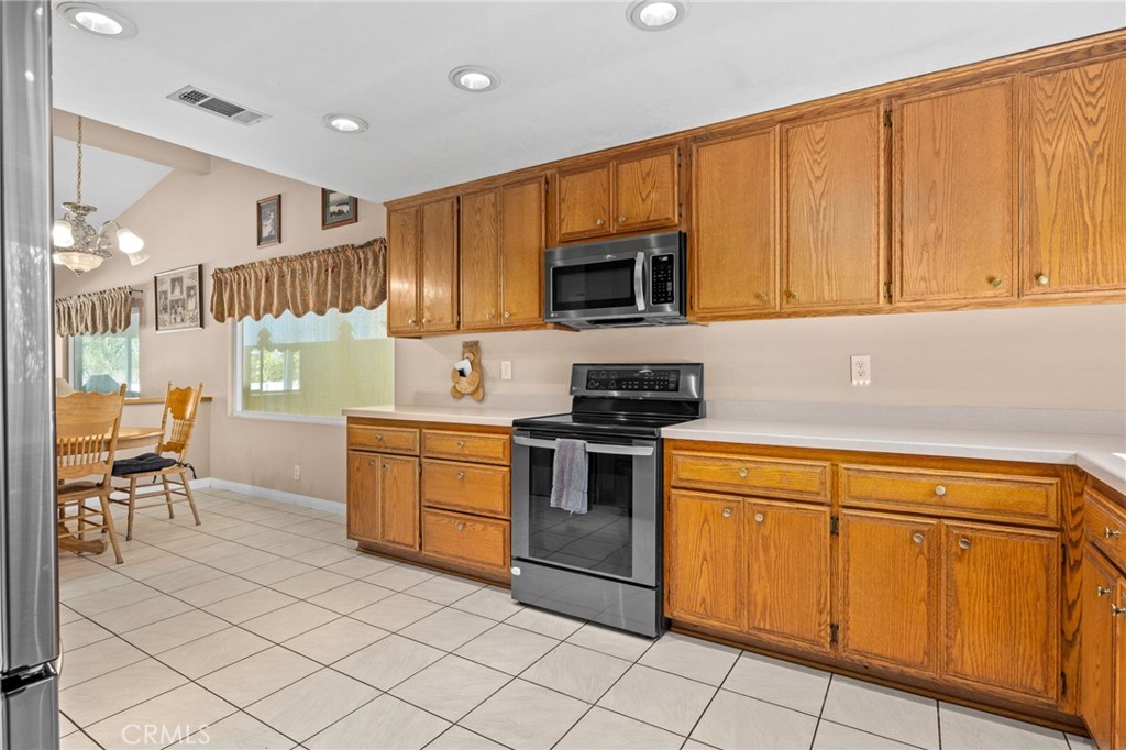 Canyon Lake, California, 92587, United States, 3 Bedrooms Bedrooms, ,2 BathroomsBathrooms,Residential,For Sale,2019703