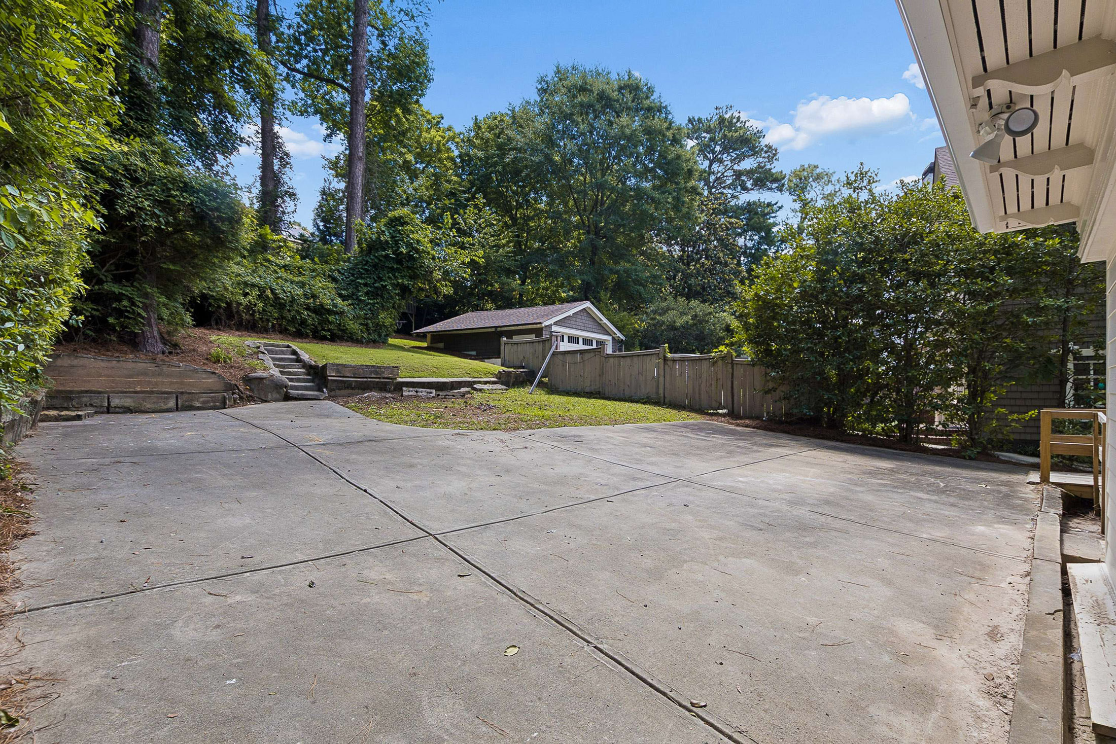  Charming 1930 Craftsman Bungalow in an Unbeatable Virginia Highland Location - 物件實景