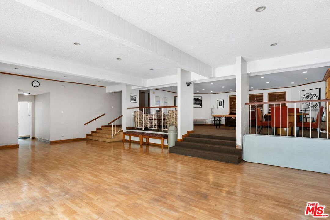 Culver City, California, 90230, United States, 2 Bedrooms Bedrooms, ,2 BathroomsBathrooms,Residential,For Sale,1901861
