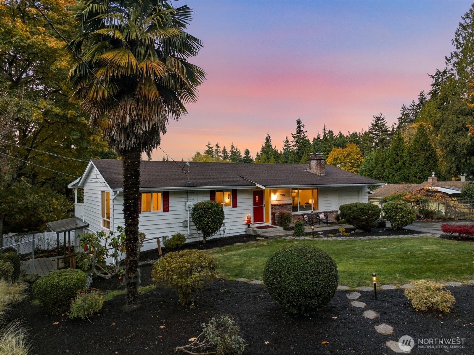 Kirkland, Washington, 98033, United States, 4 Bedrooms Bedrooms, ,3 BathroomsBathrooms,Residential,For Sale,1995670