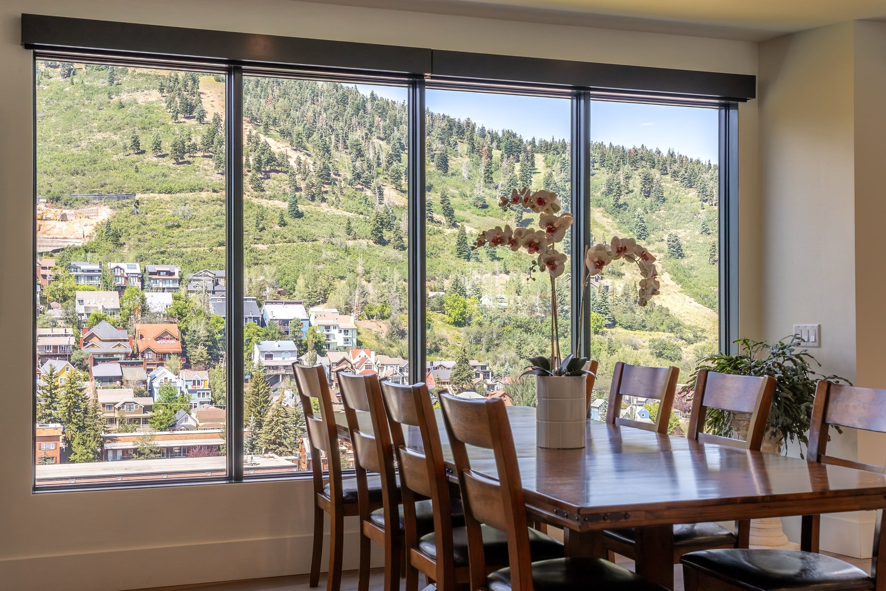  Mountain Modern Masterpiece with Sweeping Old Town and Ski Area Views - 物件實景