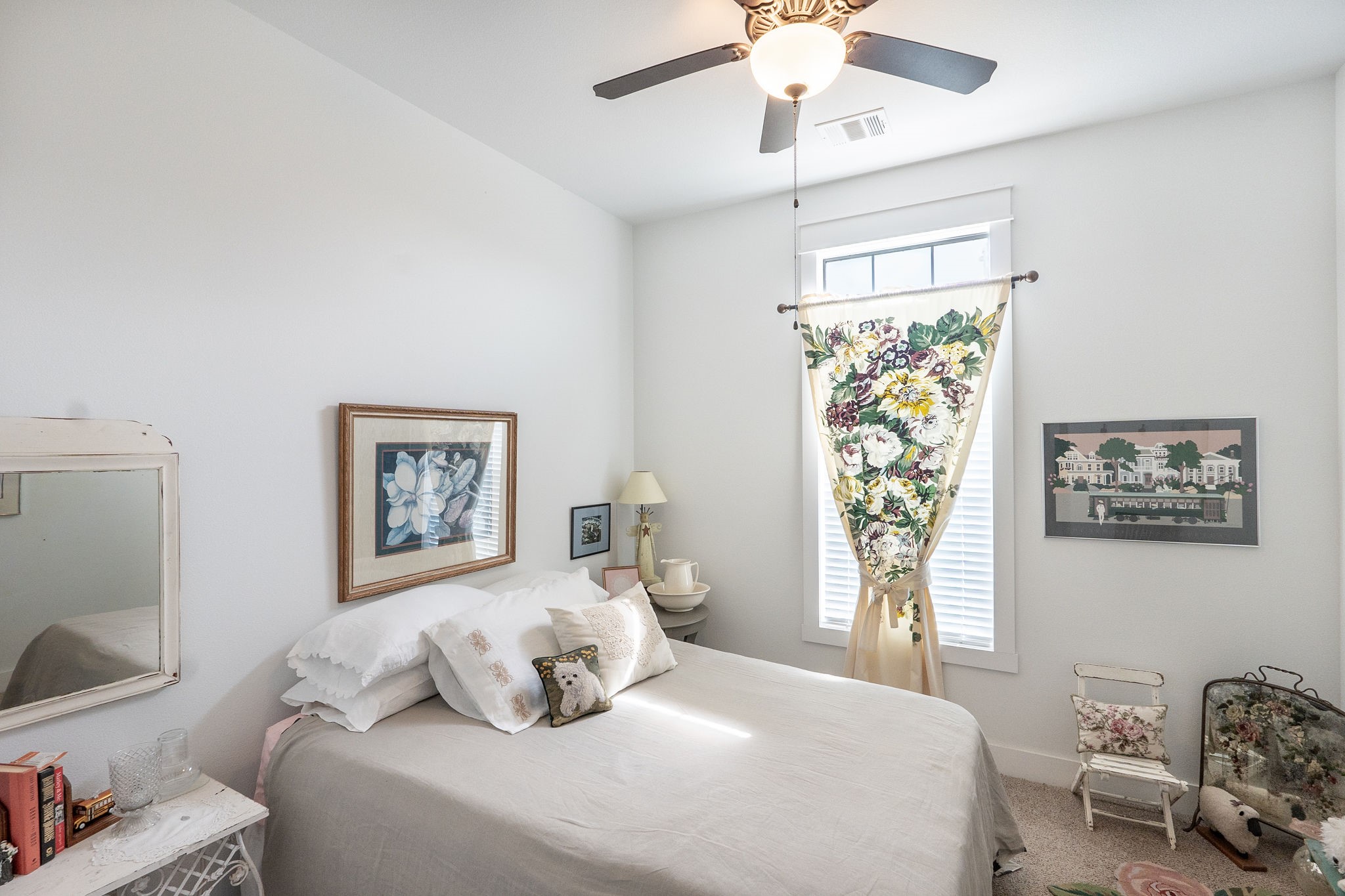 Bryan, Texas, 77808, United States, 3 Bedrooms Bedrooms, ,2 BathroomsBathrooms,Residential,For Sale,1986315