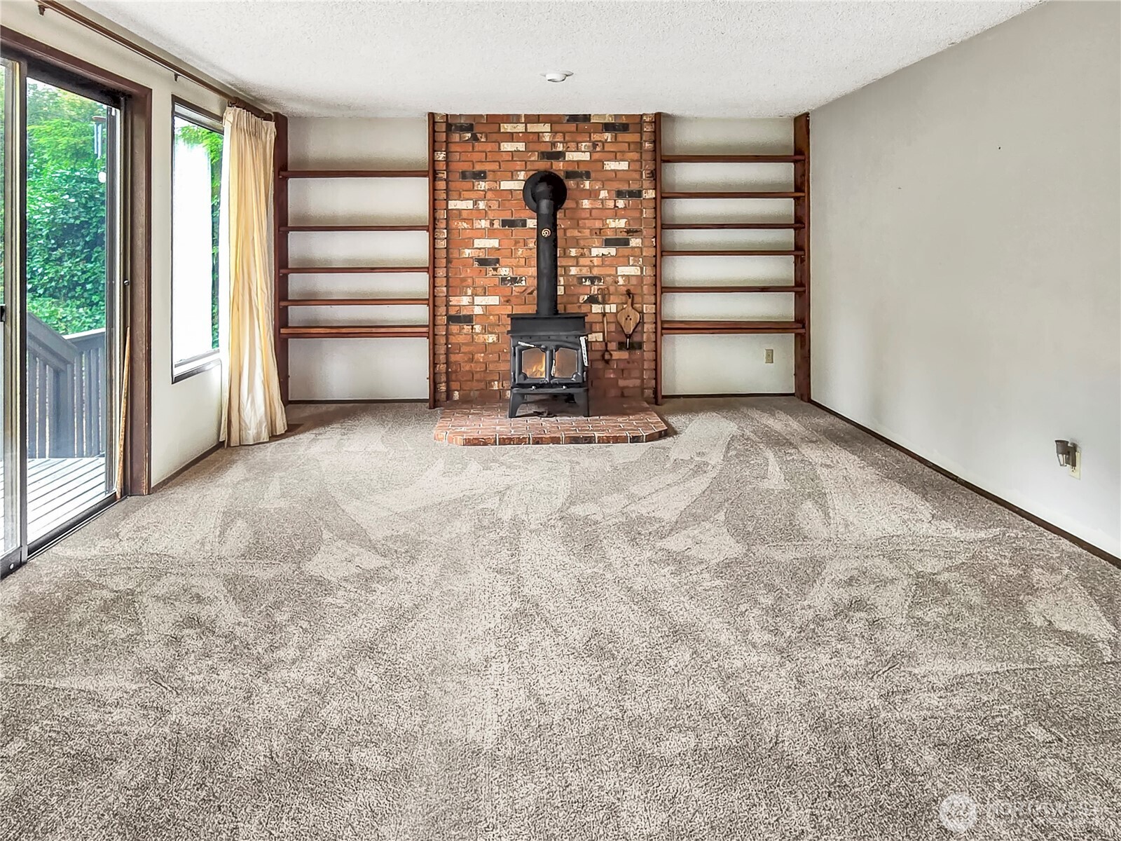 Oak Harbor, Washington, 98277, United States, 3 Bedrooms Bedrooms, ,2 BathroomsBathrooms,Residential,For Sale,1868757