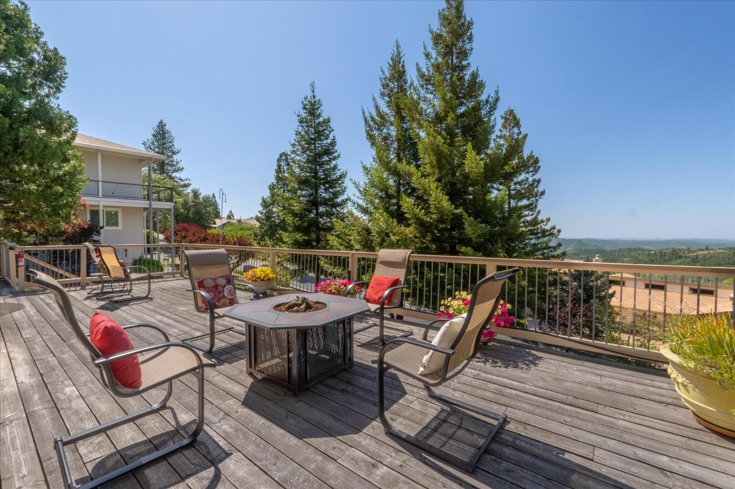 Murphys, California, 95247, United States, 3 Bedrooms Bedrooms, ,2 BathroomsBathrooms,Residential,For Sale,2048867