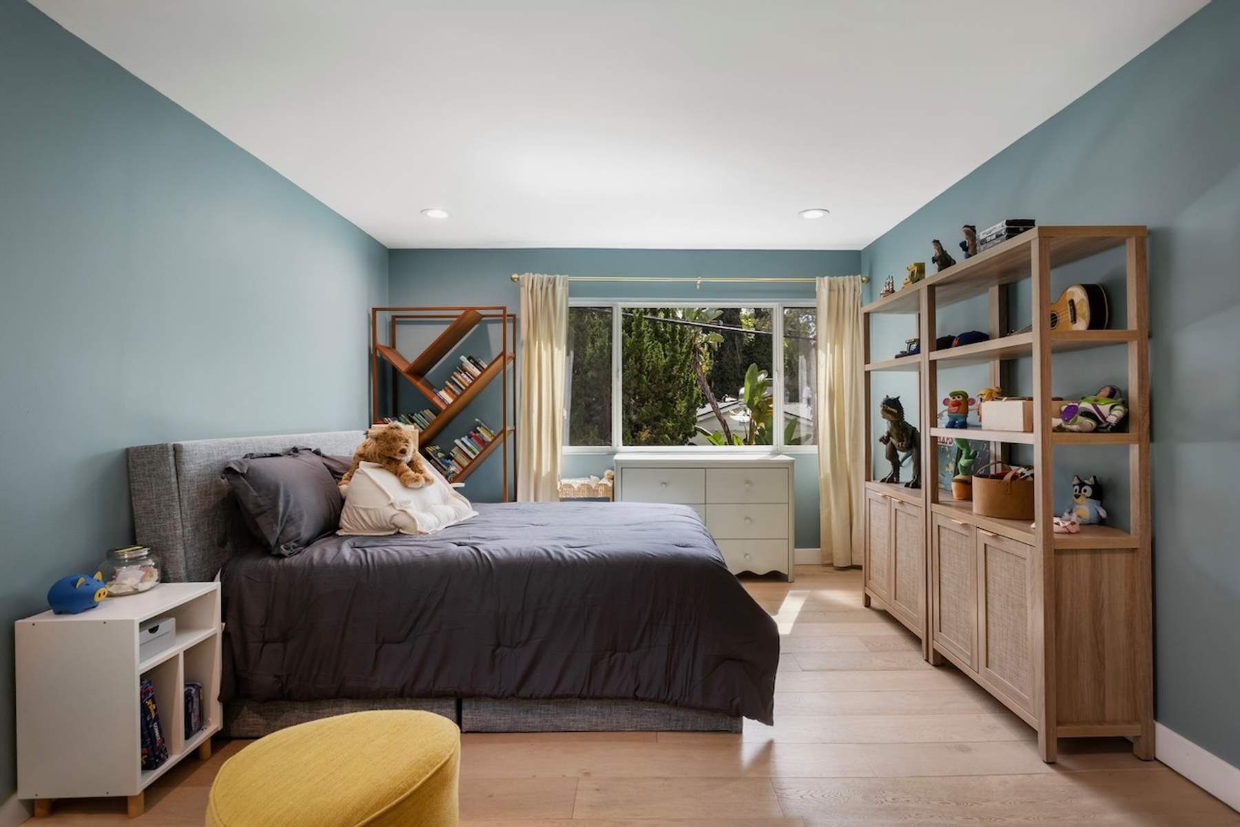  3991 Prospect Avenue - 物件實景