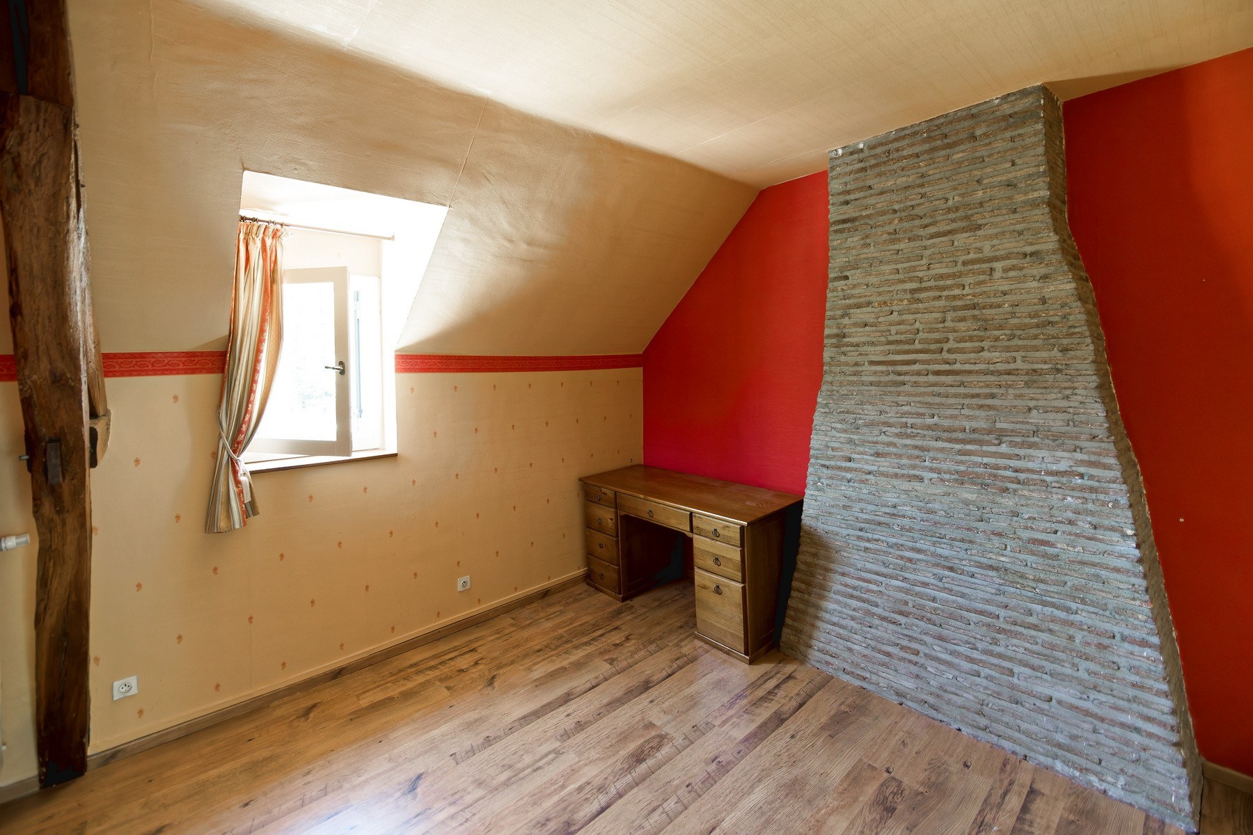  Charming 220 sqm countryhouse  5 bedrooms  pool  8,000 sqm pond  3.5 ha lan… - 物件實景