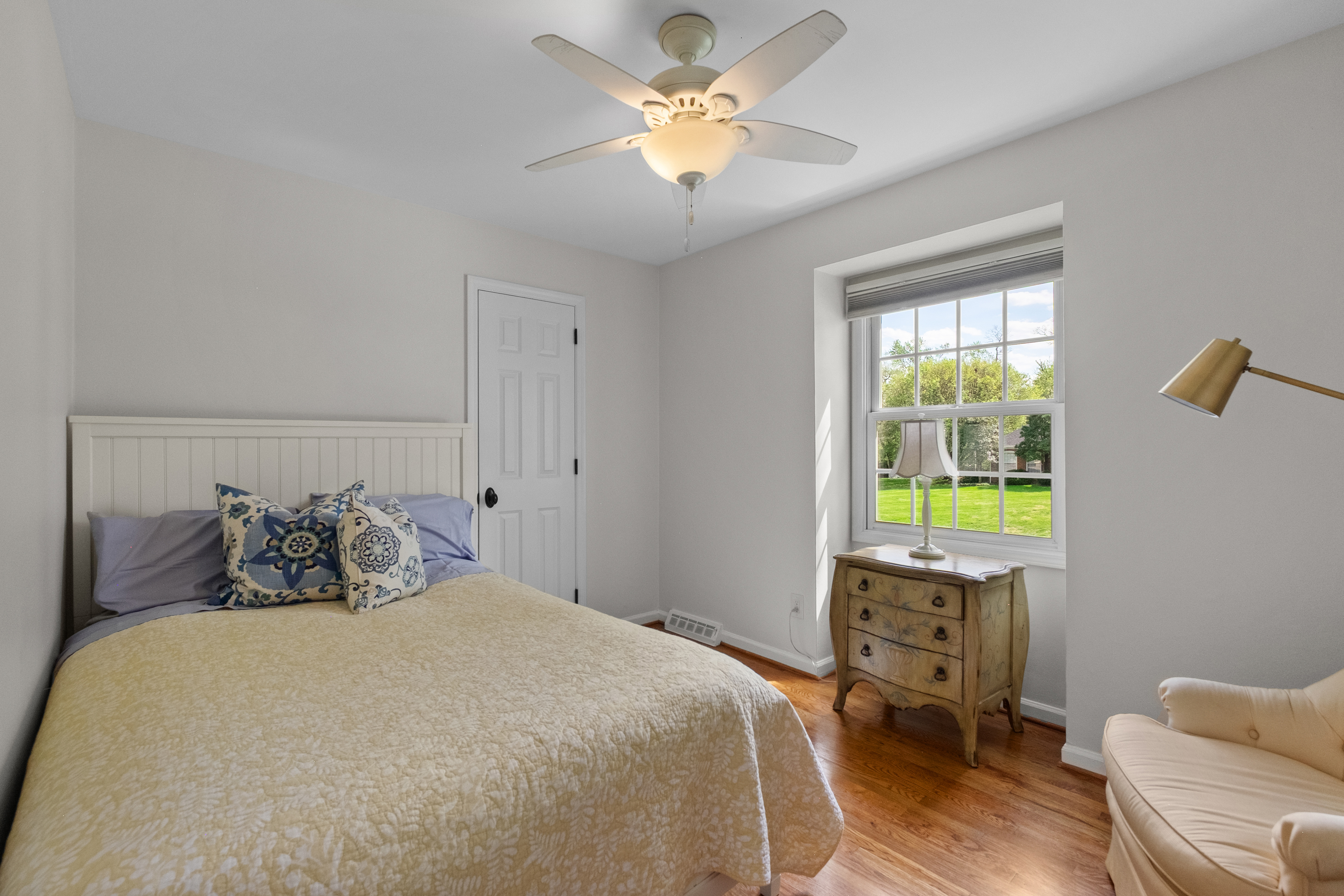  Welcome to this highly sought after home in Carberry Place l - 物件實景