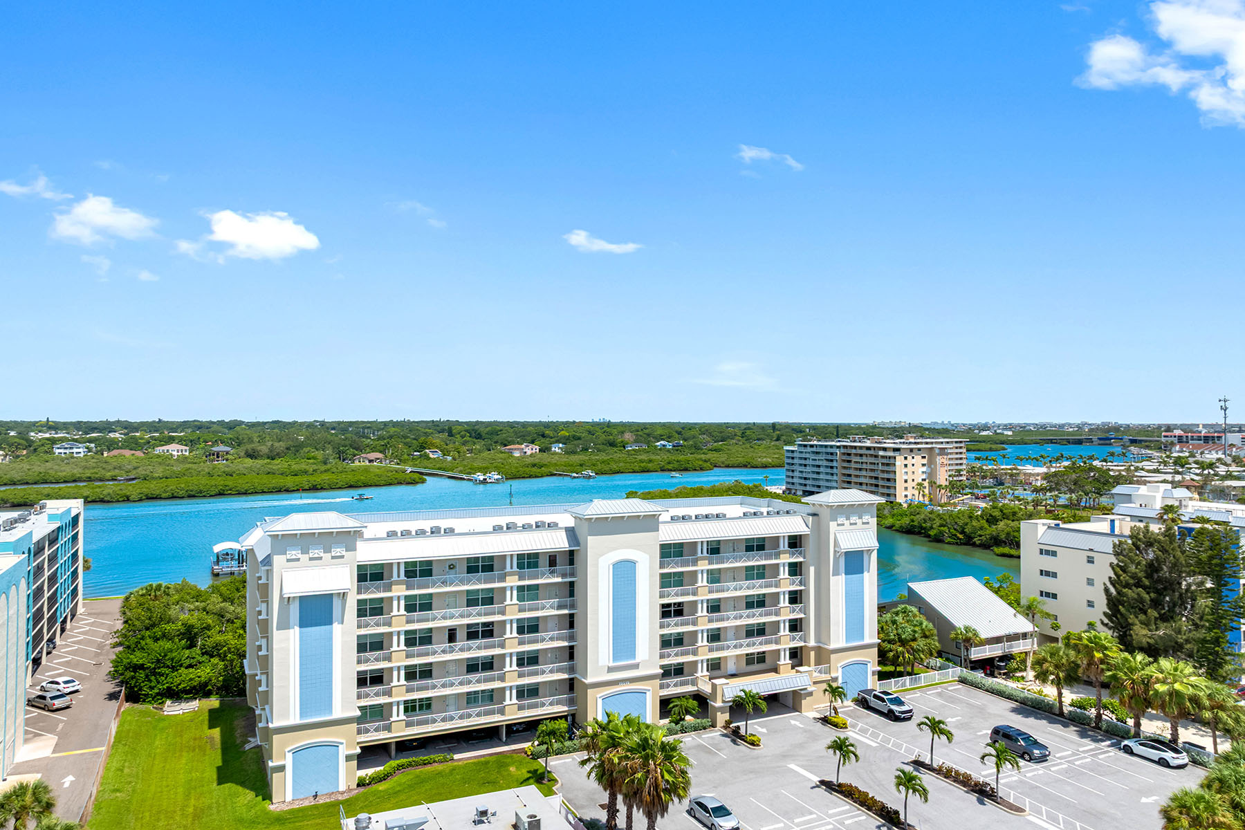  DOLPHIN KEY CONDO - 物件實景