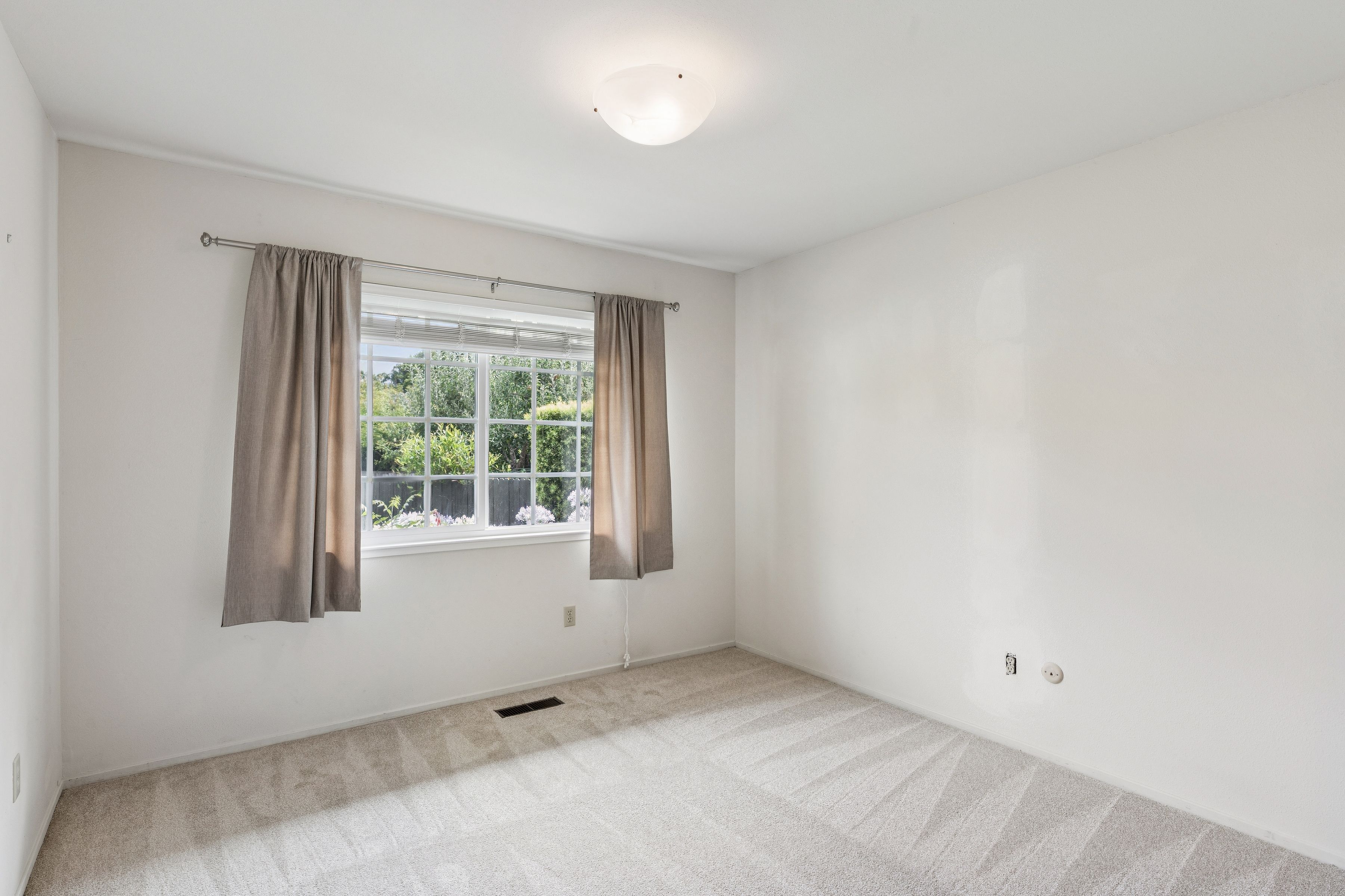  230 Flint Court - 物件實景