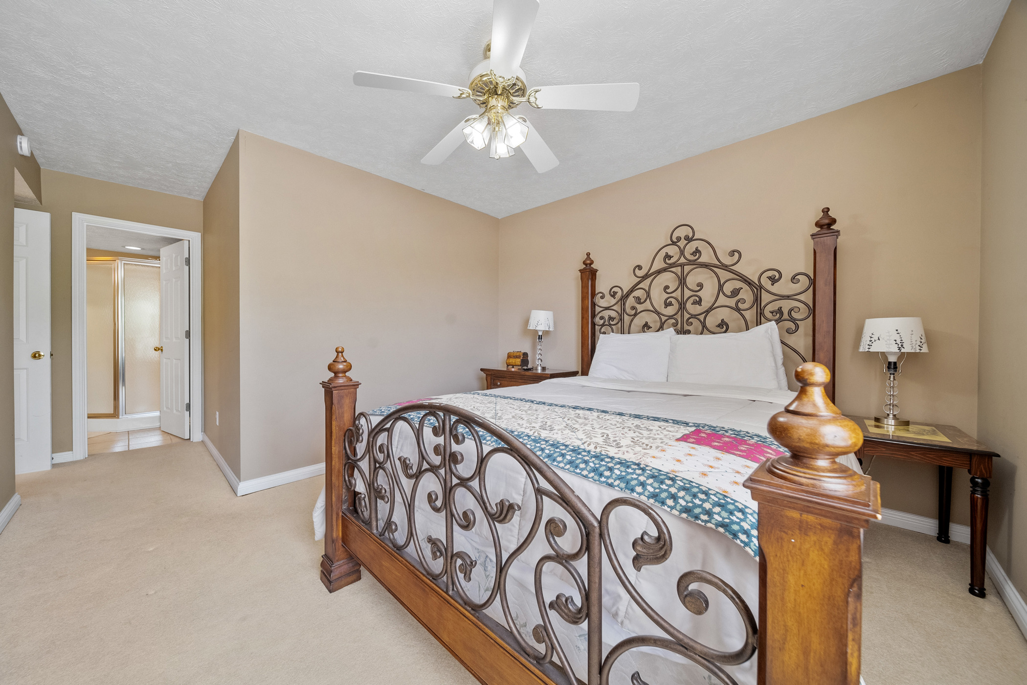 Sevierville, Tennessee, 37862, United States, 3 Bedrooms Bedrooms, ,3 BathroomsBathrooms,Residential,For Sale,1982821