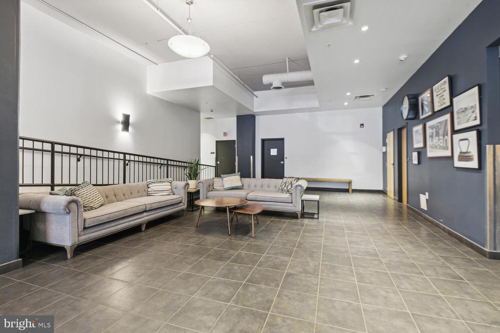 Washington, District of Columbia, 20010, United States, 2 Bedrooms Bedrooms, ,2 BathroomsBathrooms,Residential,For Sale,1943394