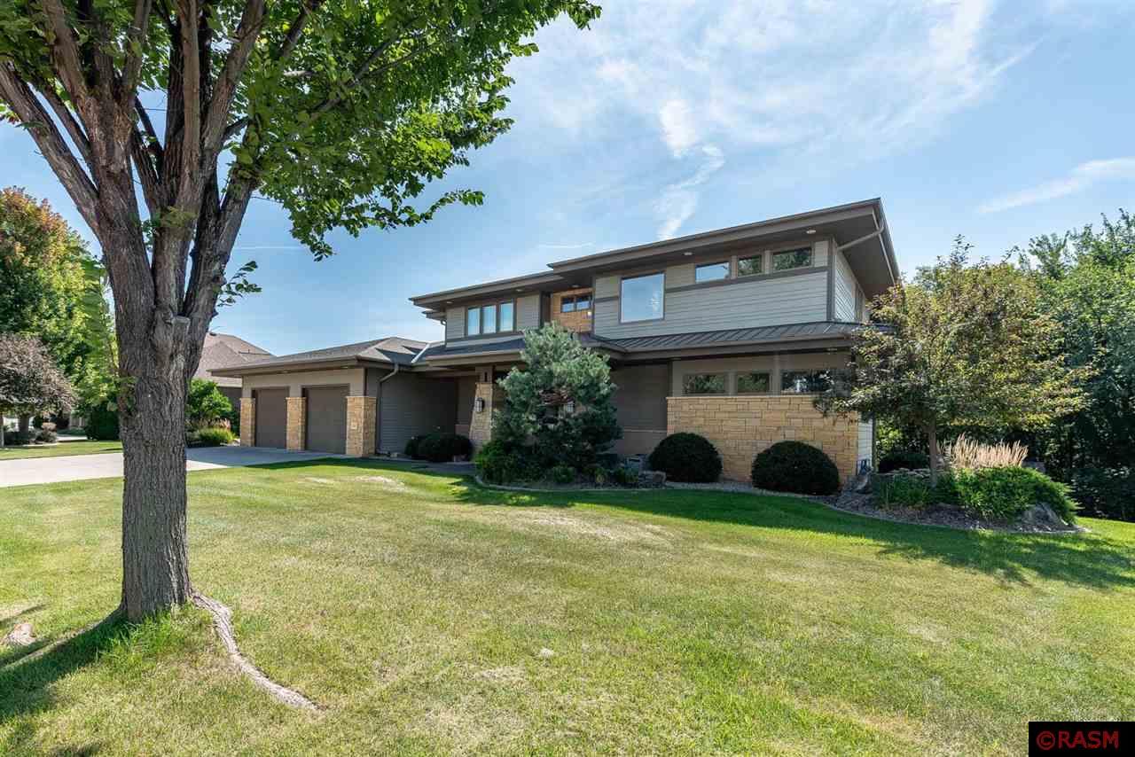 Mankato, Minnesota, 56001, United States, 5 Bedrooms Bedrooms, ,3 BathroomsBathrooms,Residential,For Sale,1976470