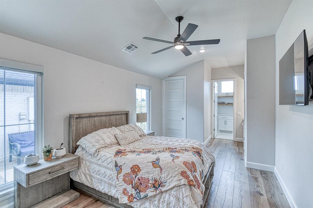 Amber, Oklahoma, 73004, United States, 6 Bedrooms Bedrooms, ,4 BathroomsBathrooms,Residential,For Sale,1984407