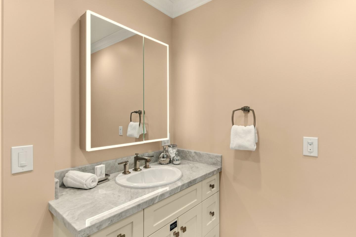 San Mateo, California, 94402, United States, 5 Bedrooms Bedrooms, ,4 BathroomsBathrooms,Residential,For Sale,1941732