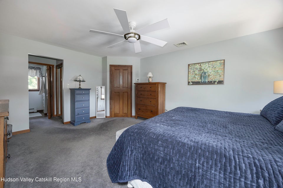 Saugerties, New York, 12477, United States, 3 Bedrooms Bedrooms, ,3 BathroomsBathrooms,Residential,For Sale,1974186