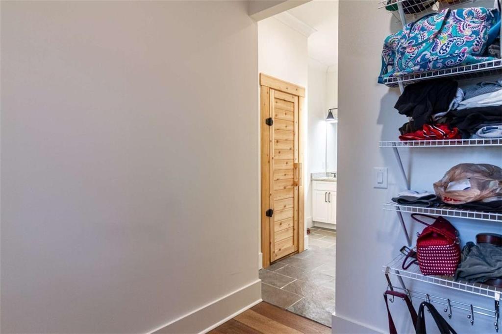 Cleveland, Georgia, 30528, United States, 3 Bedrooms Bedrooms, ,2 BathroomsBathrooms,Residential,For Sale,1928756