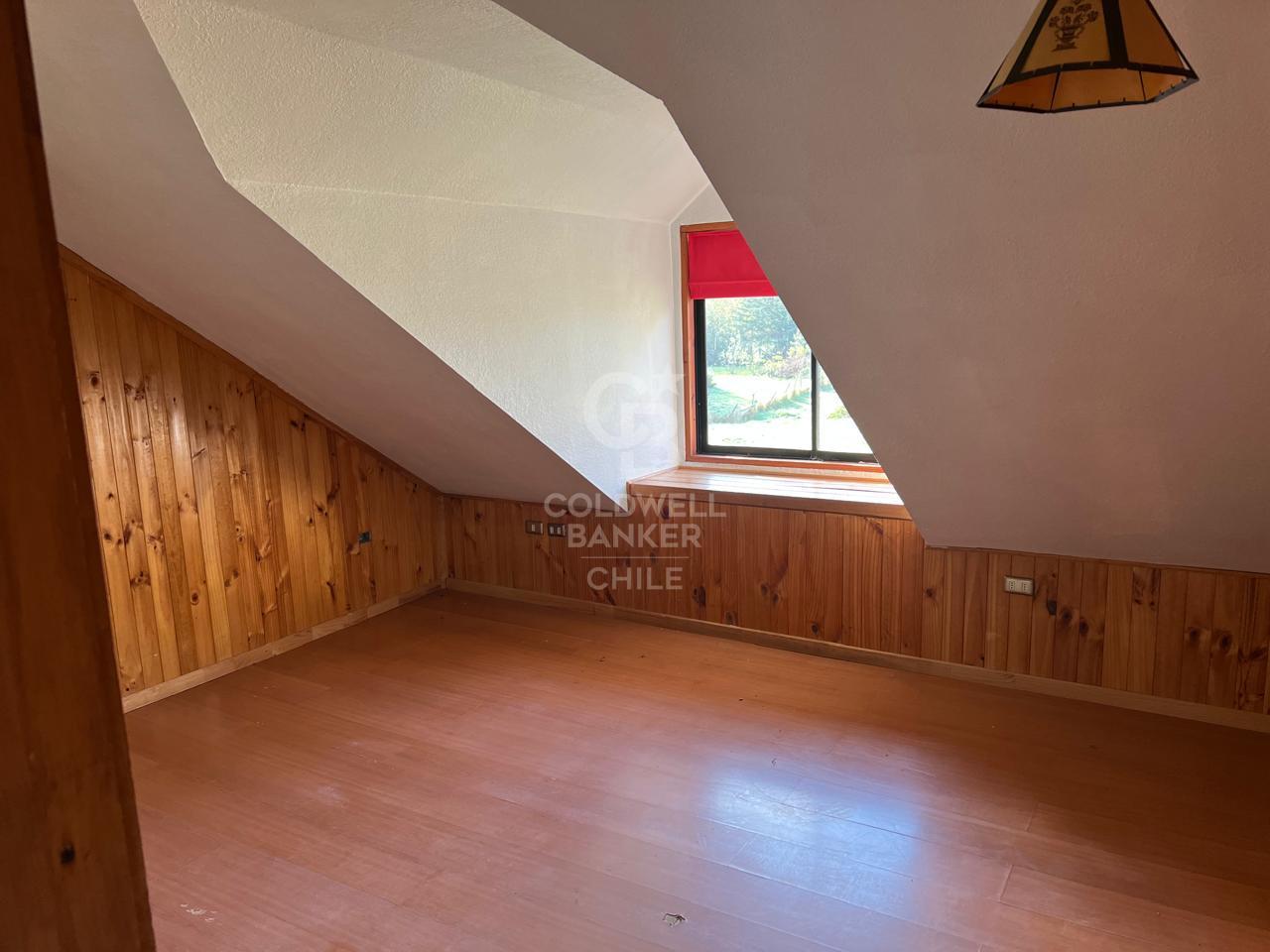 Puerto Varas, Chile, 5 Bedrooms Bedrooms, ,3 BathroomsBathrooms,Residential,For Sale,1837994