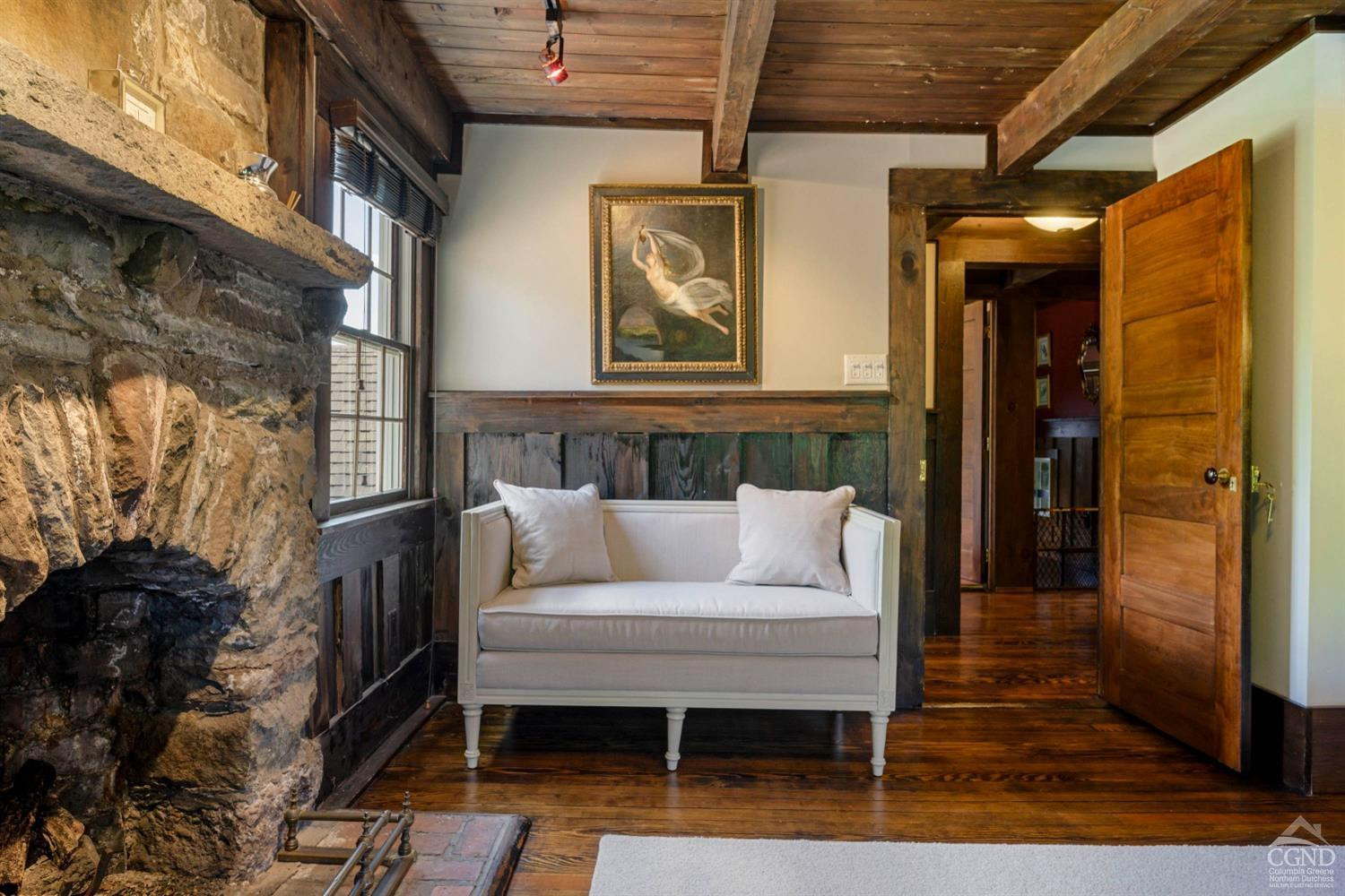 Tannersville, New York, 12485, United States, 6 Bedrooms Bedrooms, ,5 BathroomsBathrooms,Residential,For Sale,1947119