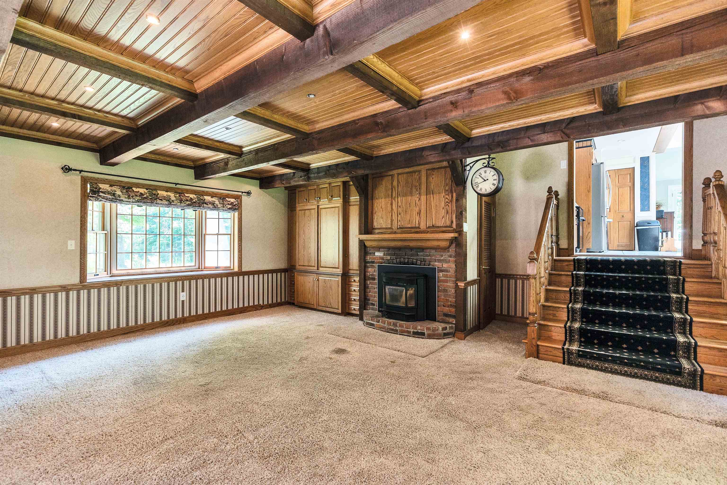 Mont Vernon, New Hampshire, 03057, United States, 3 Bedrooms Bedrooms, ,2 BathroomsBathrooms,Residential,For Sale,1868452