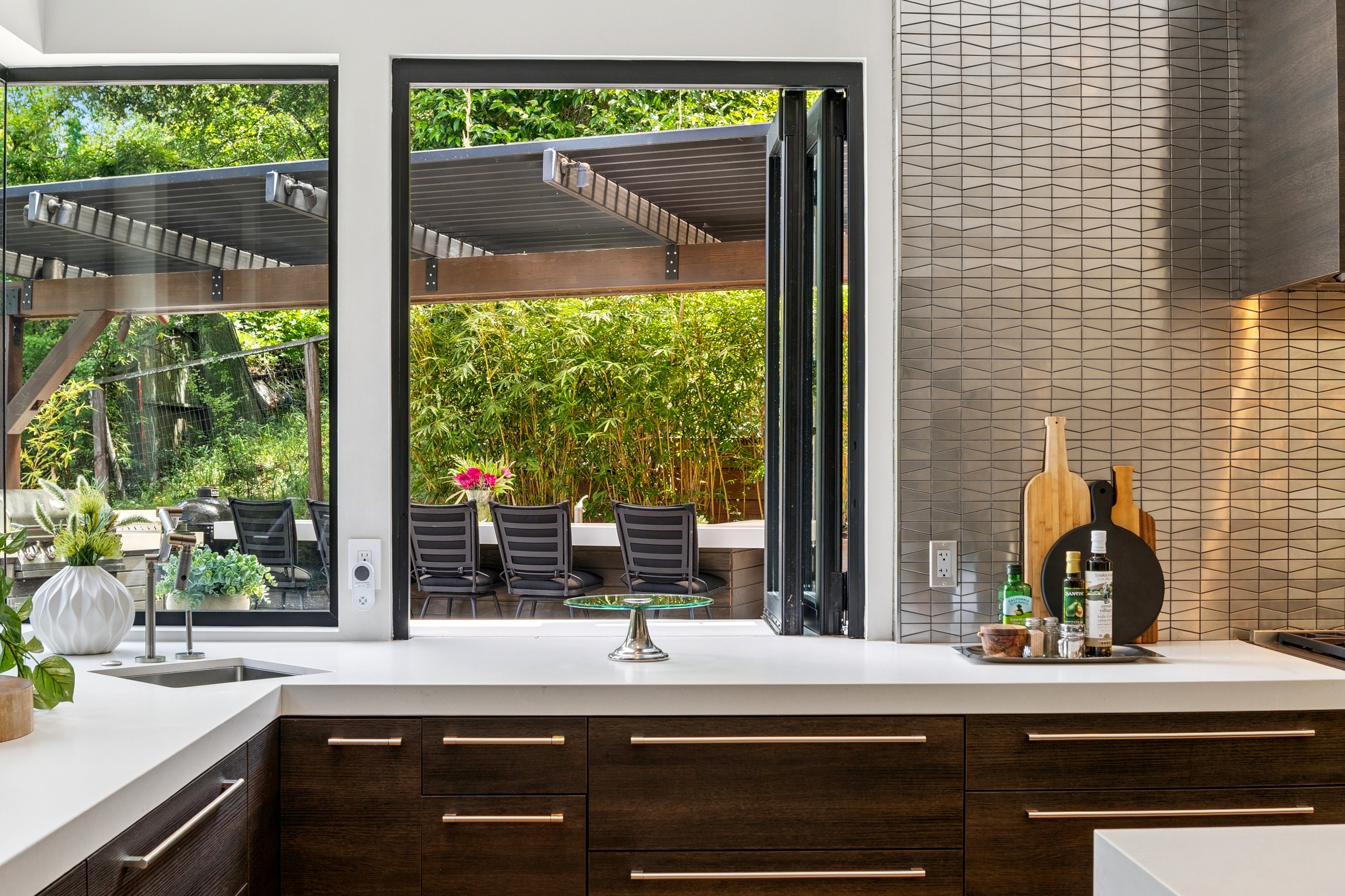  Stunning Modern Remodel  Luxury Living in Prestigious Orinda - 物件實景