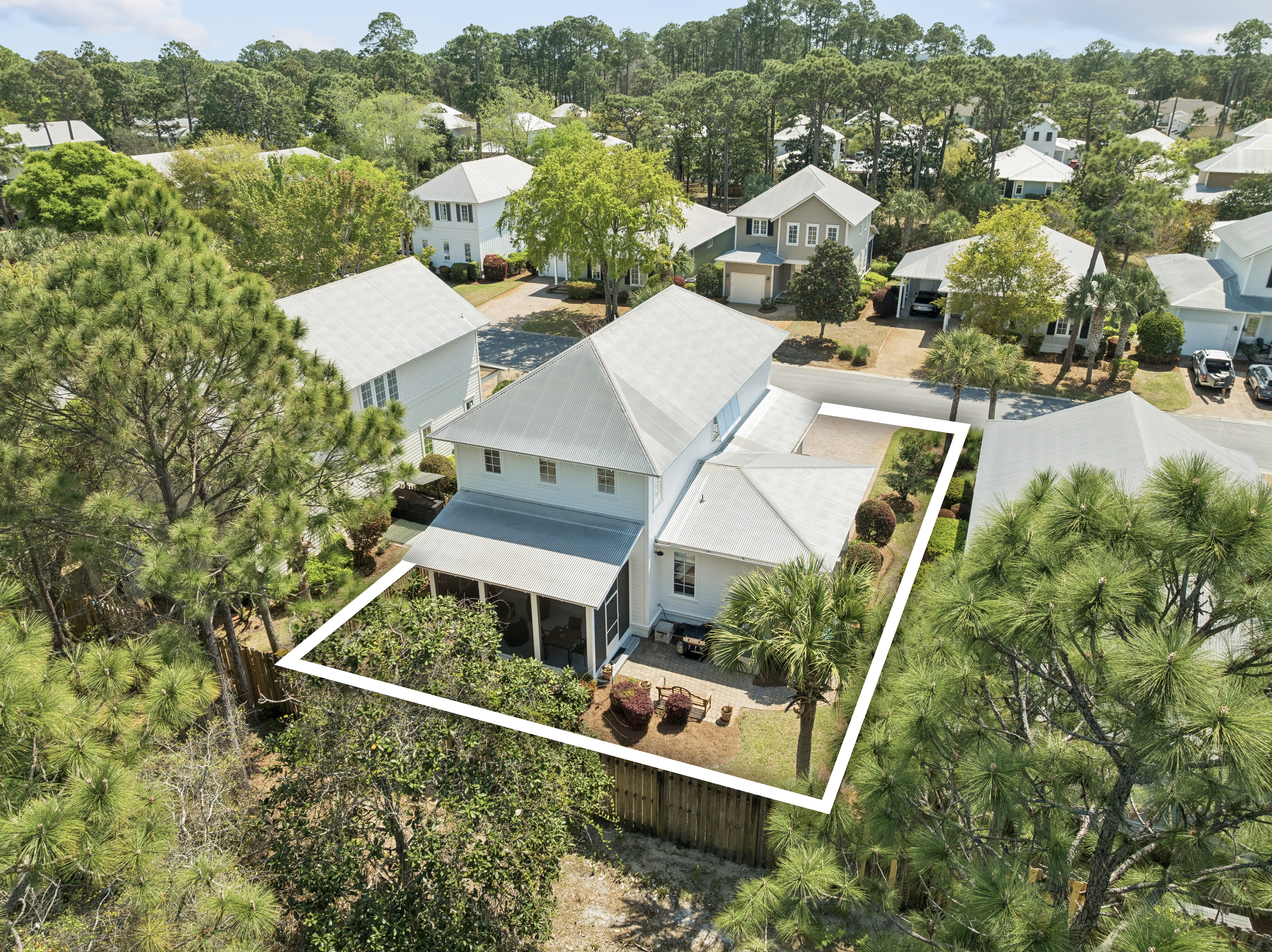  Timless Sophistication With Modern Updates In Hidden Gem Community - 物件實景