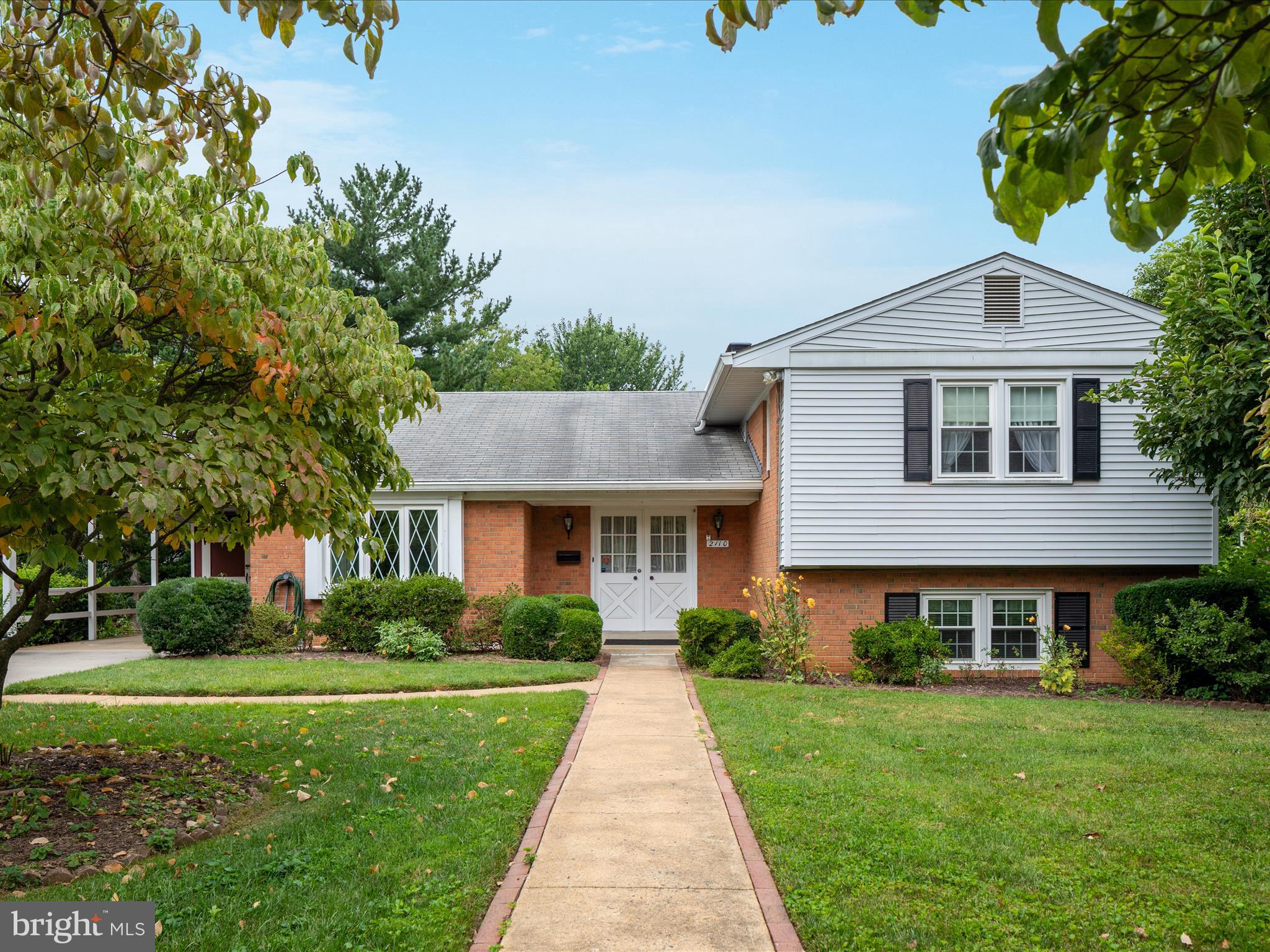 Falls Church, Virginia, 22043, United States, ,Residential,For Sale,1914114