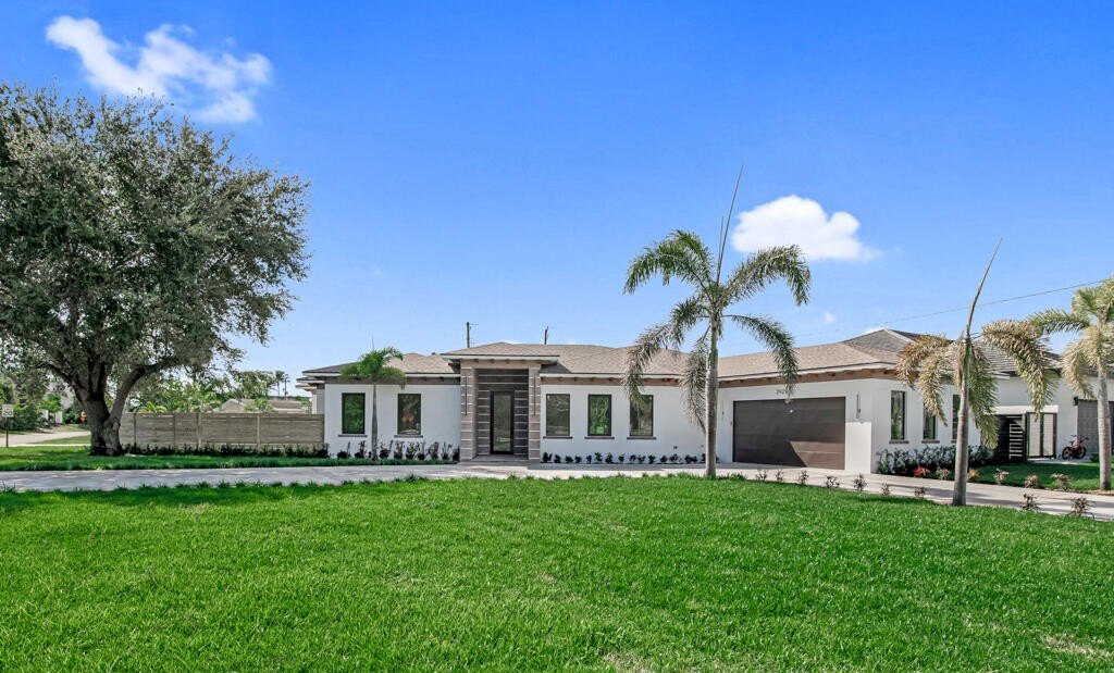Palm Springs, Florida, 33461, United States, 4 Bedrooms Bedrooms, ,5 BathroomsBathrooms,Residential,For Sale,1835597