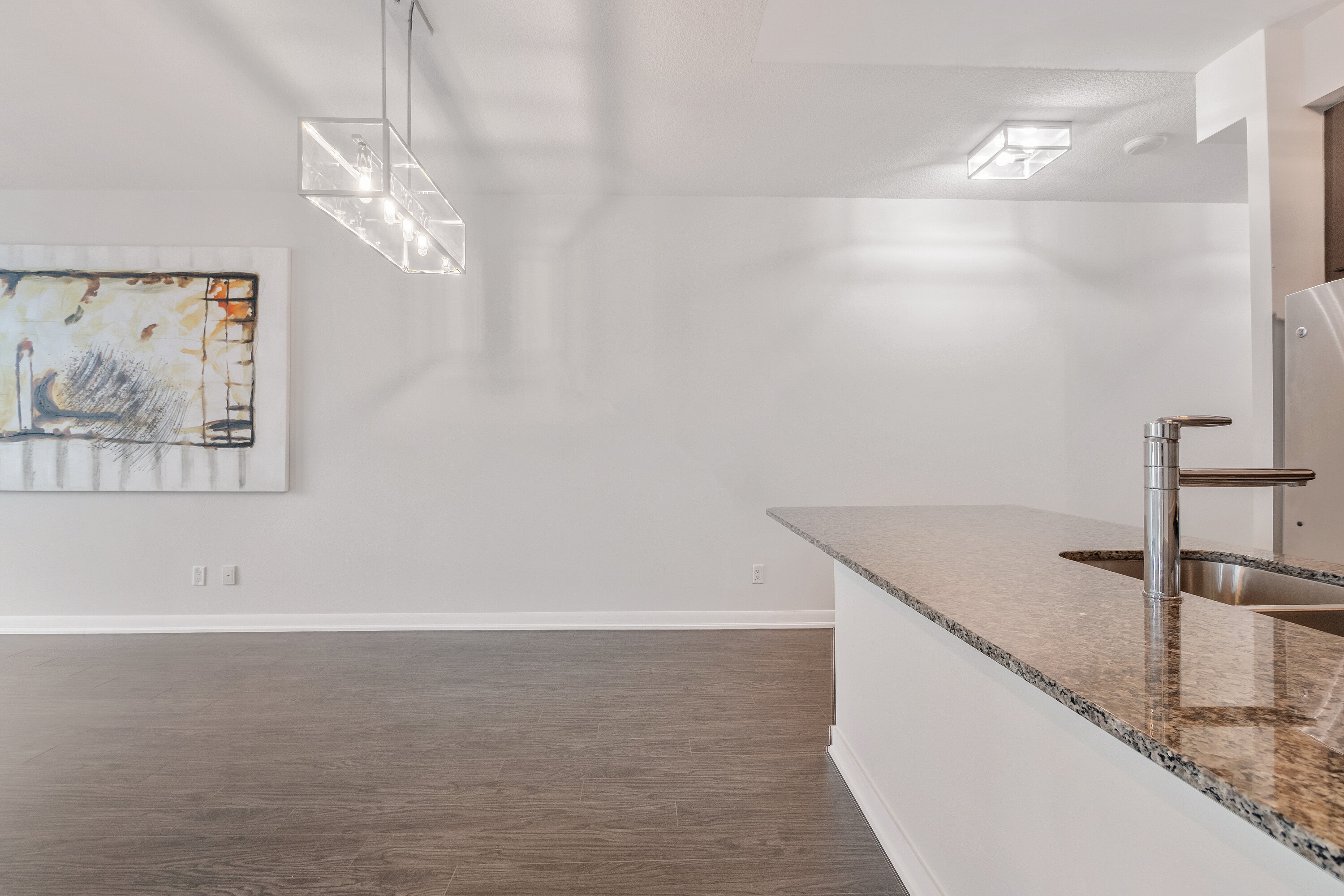  Modern Condo Living - 物件實景