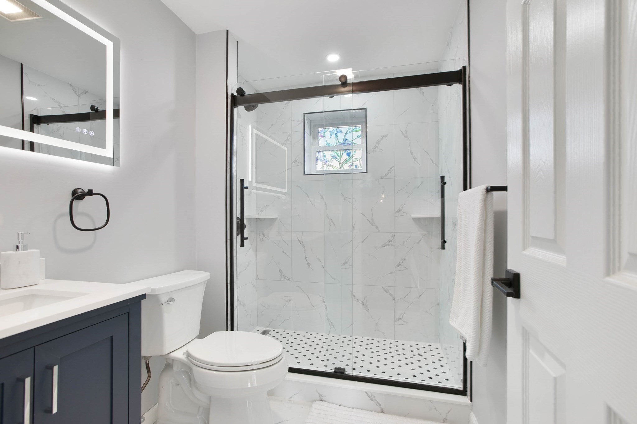 Lynn, Massachusetts, 01904, United States, 3 Bedrooms Bedrooms, ,2 BathroomsBathrooms,Residential,For Sale,2005585