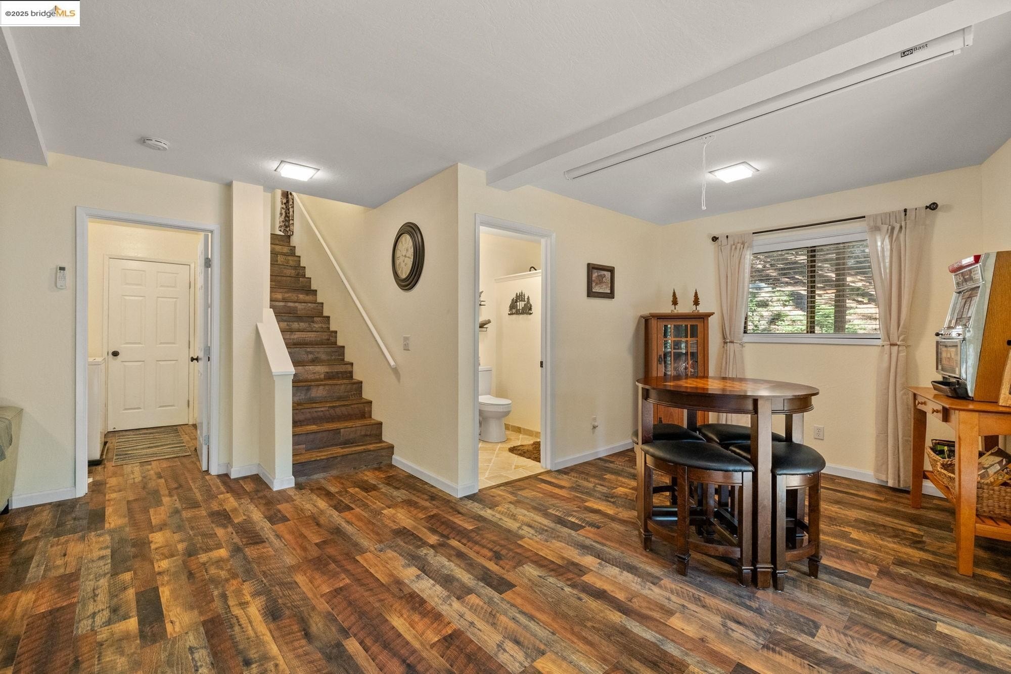 Long Barn, California, 95335, United States, 3 Bedrooms Bedrooms, ,2 BathroomsBathrooms,Residential,For Sale,1989923