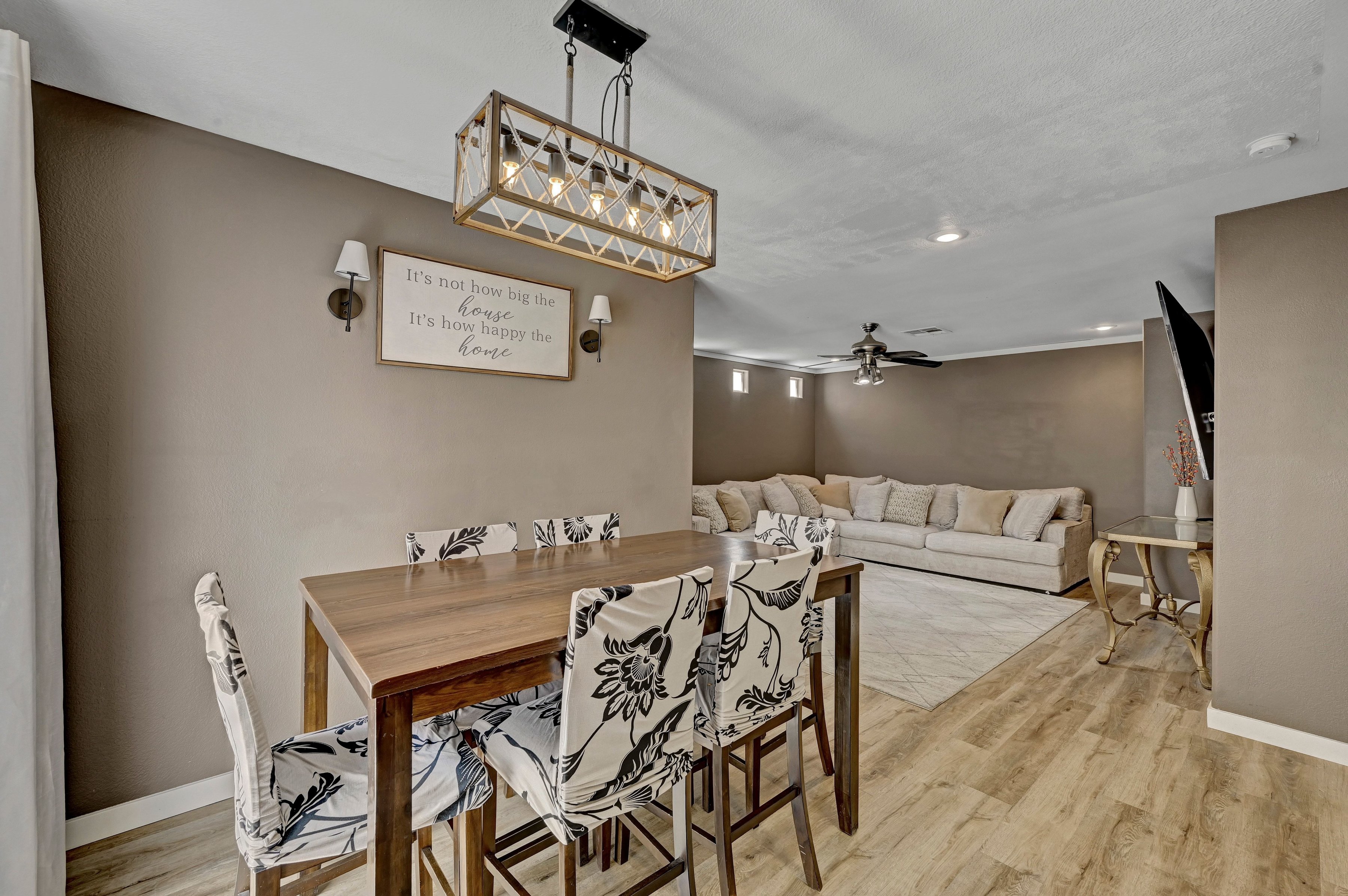  Charming Move-In Ready Home in the Heart of Silverado Ranch - 物件實景