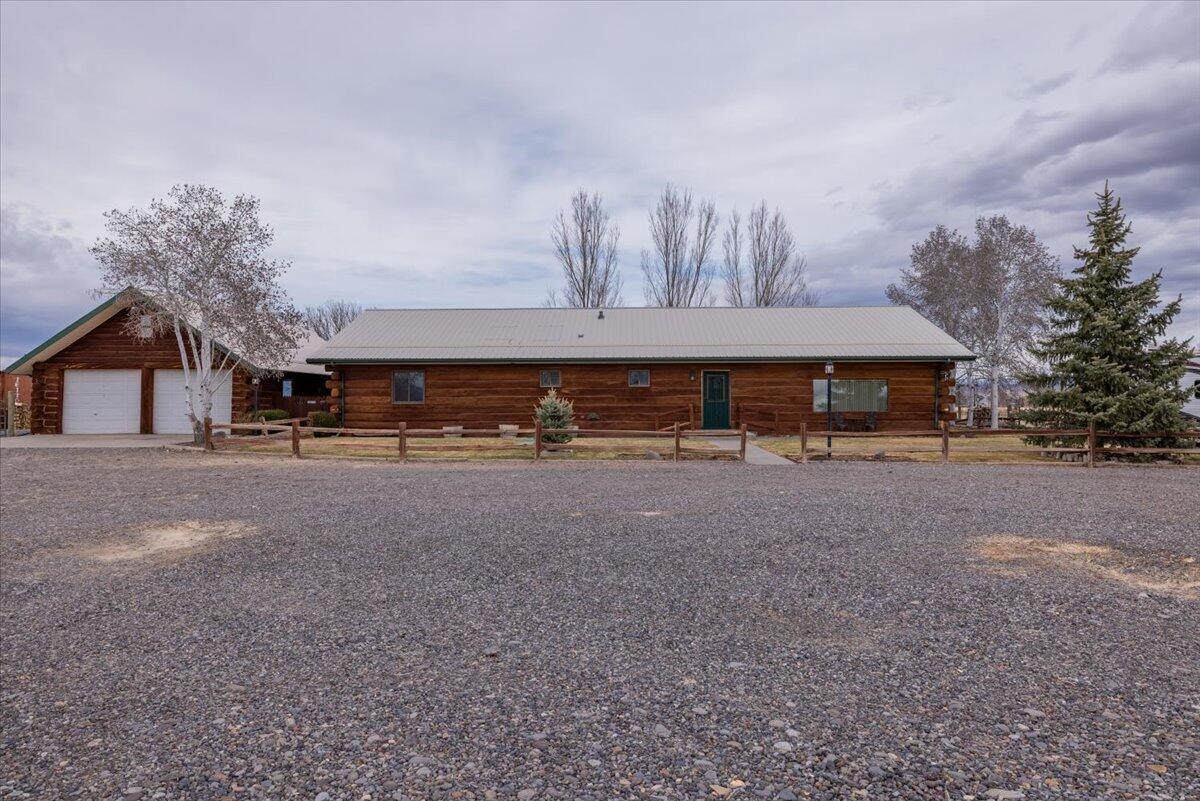 Montrose, Colorado, United States, 3 Bedrooms Bedrooms, ,3 BathroomsBathrooms,Residential,For Sale,1792870